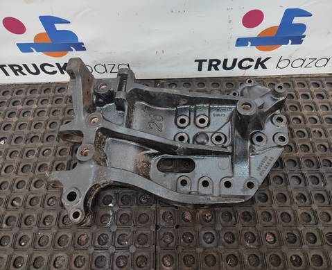 1846826 Кронштейн переднего бампера левый для Scania 5-series