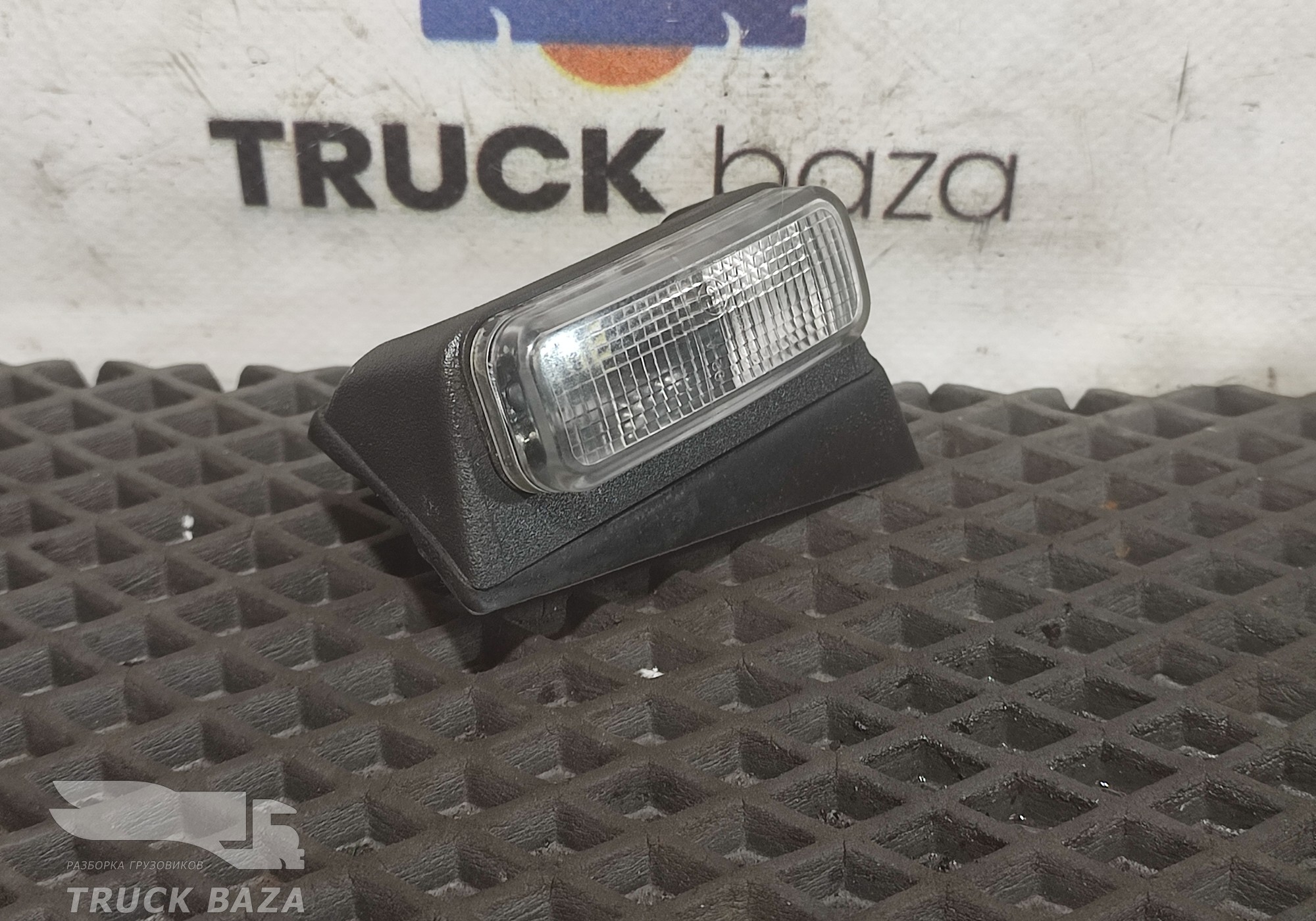 82349220 Габарит на крышу левый для Volvo FH 4 (с 2012)