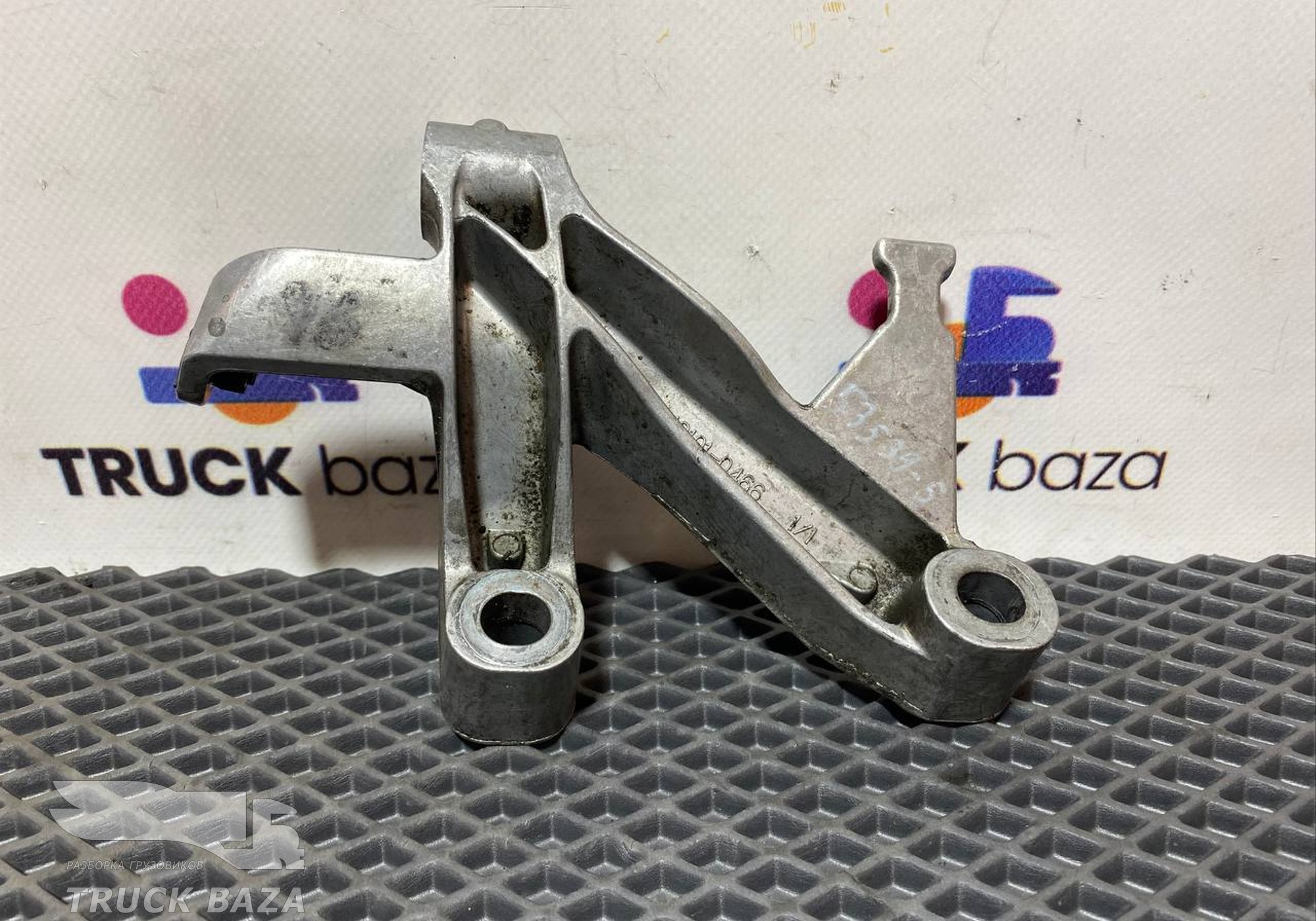 51191010307 Кронштейн генератора для Man TGX I (с 2007)