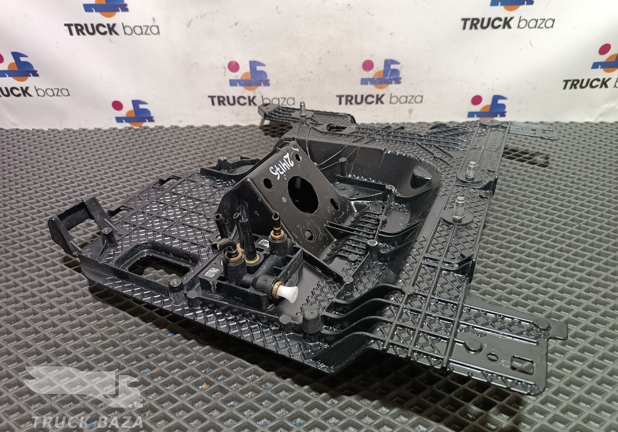 2008406 Панель педального узла для Scania 6-series P (с 2016)