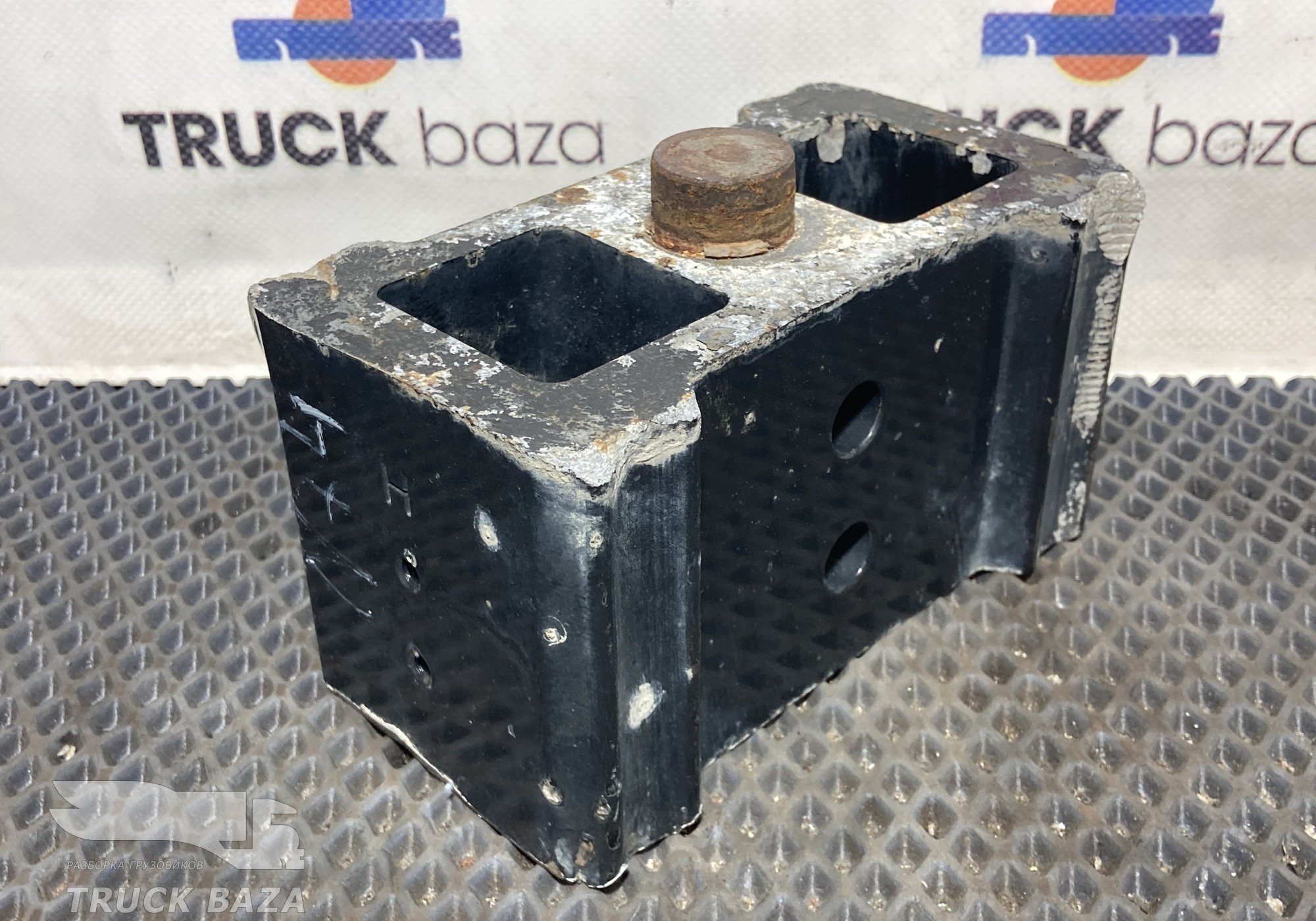 06461390007 Проставка рессоры передней для Man TGX