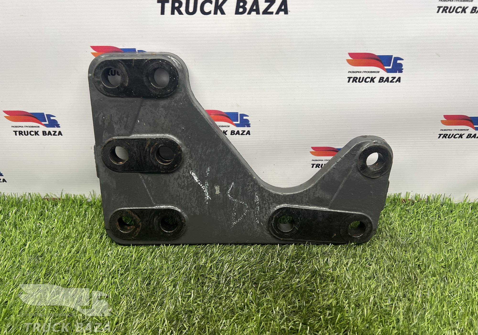 21162038 Кронштейн ГУРа для Volvo FM FM4 (с 2013)