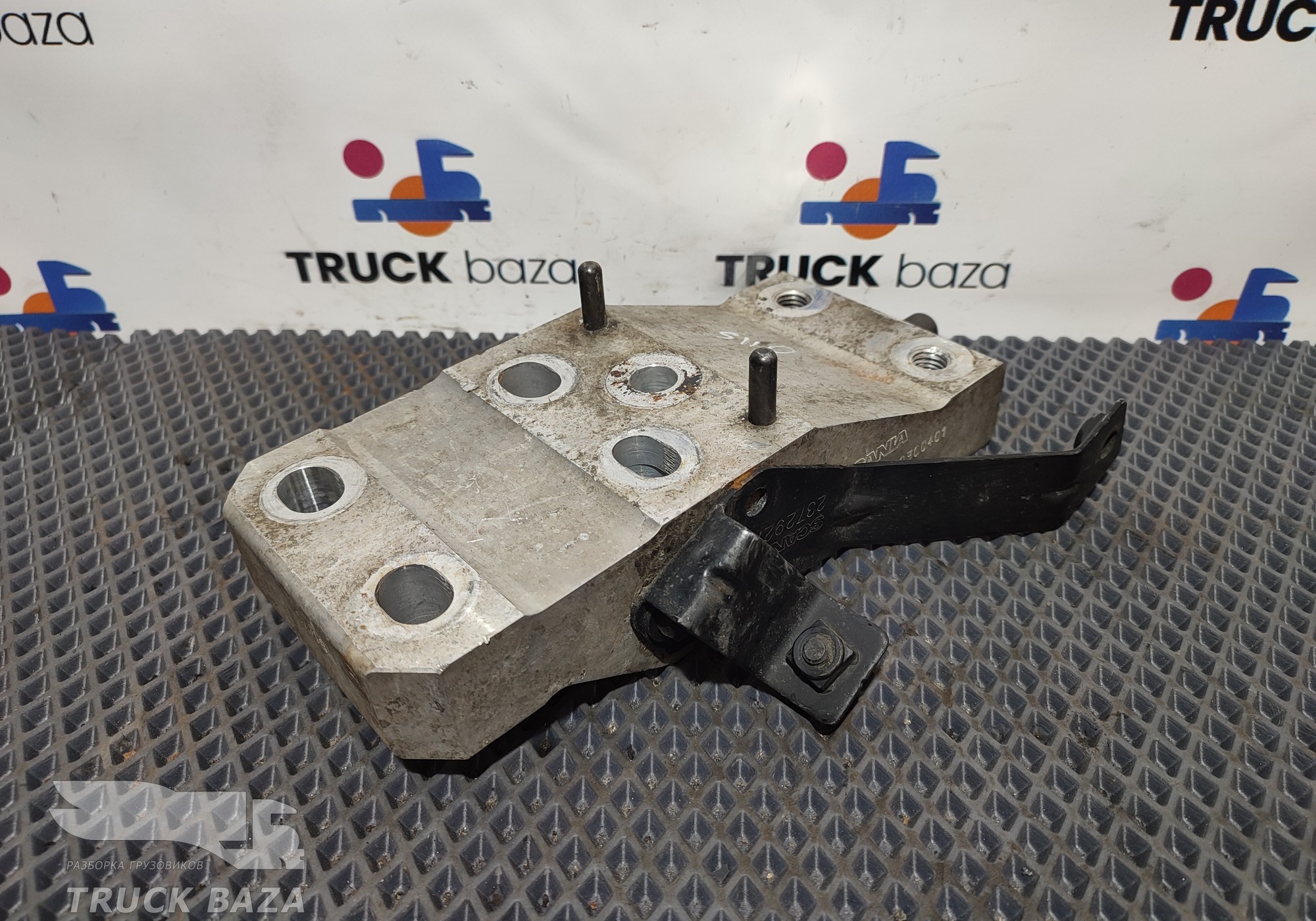 2553512 Кронштейн торсиона кабины