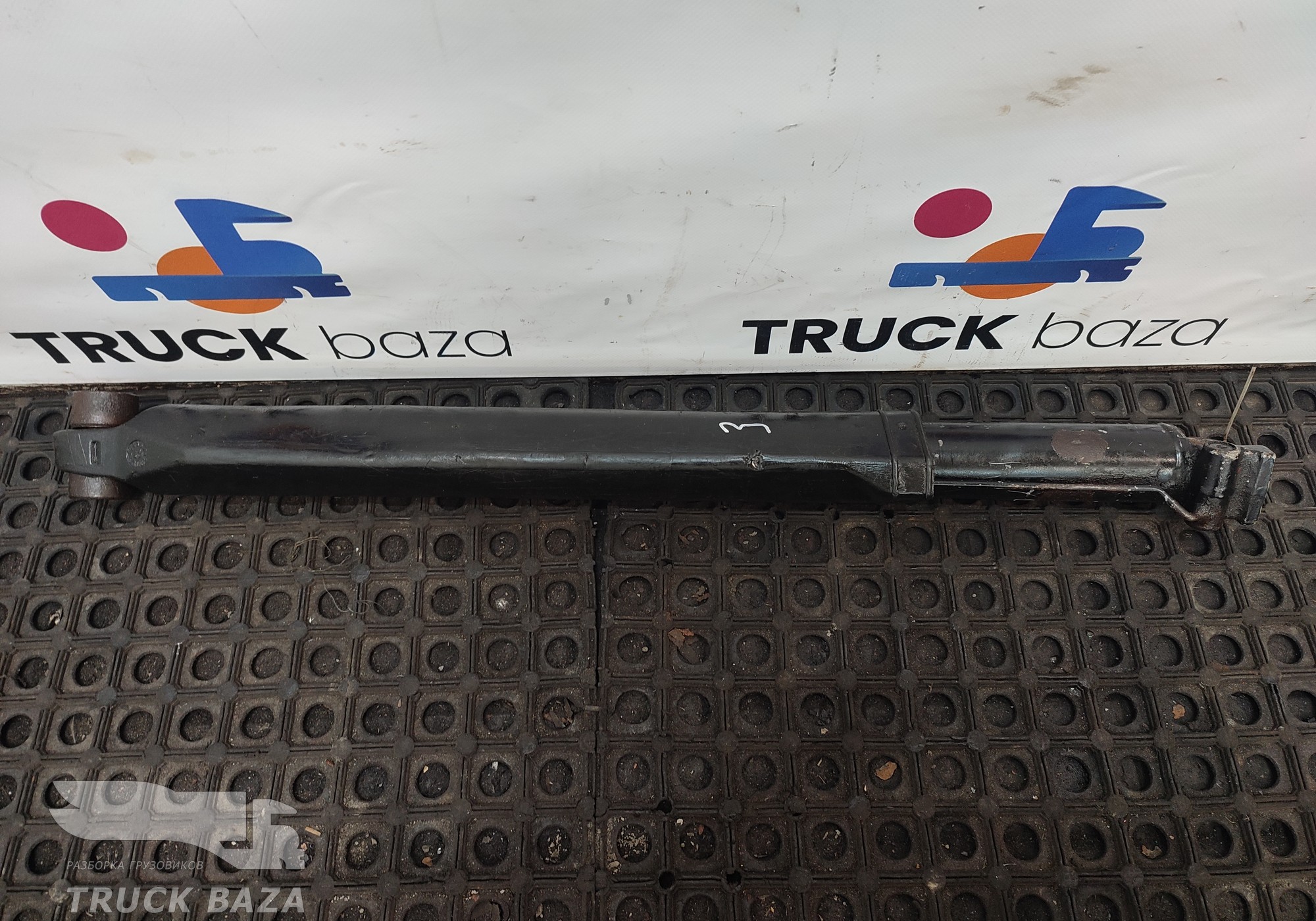 20922303 Цилиндр подъема кабины