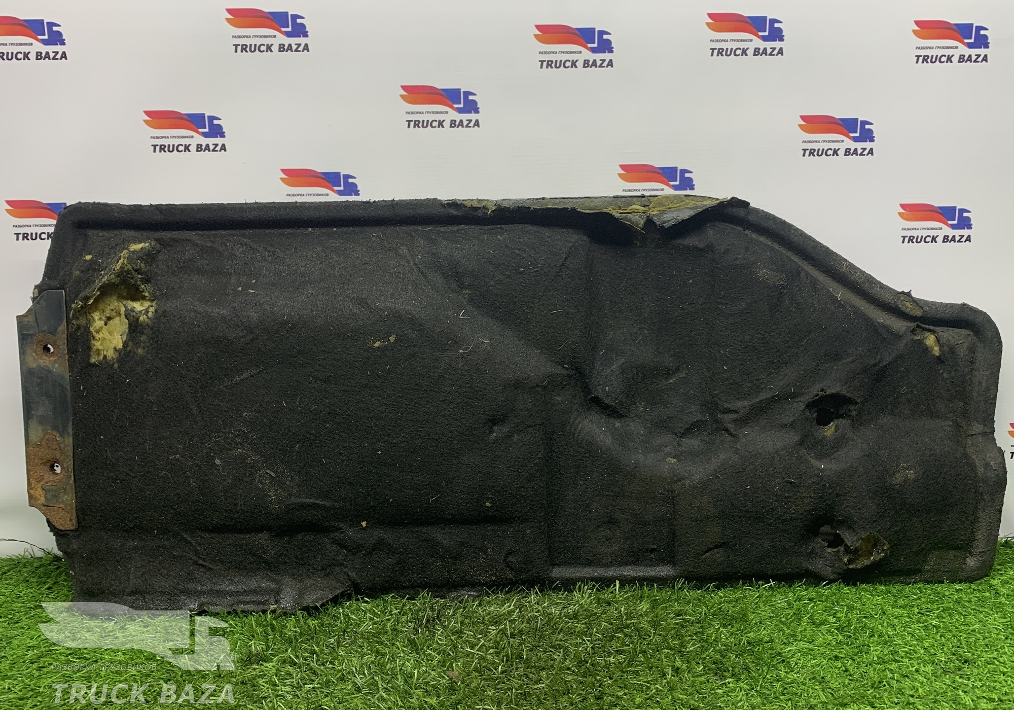 81192200959 Шумоизоляция двигателя левая