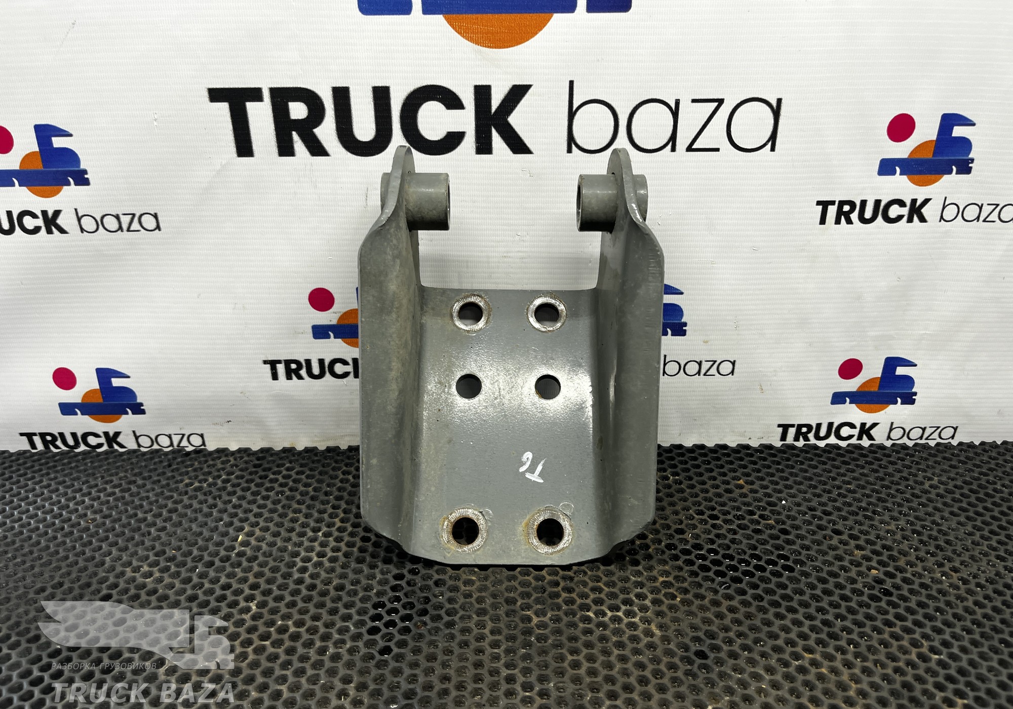 WG9925688102 Кронштейн амортизатора заднего для Sinotruk Sitrak C7H