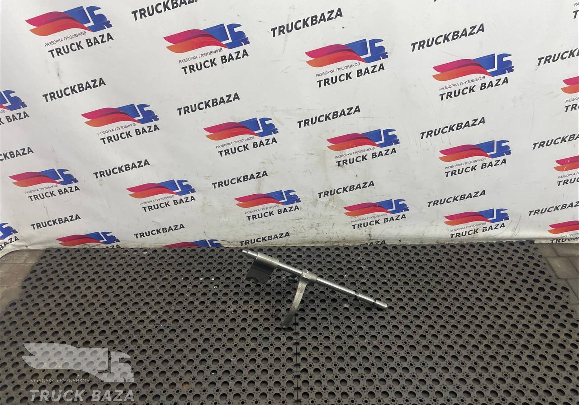 1325306028 Вилка КПП ZF 16S2220TD