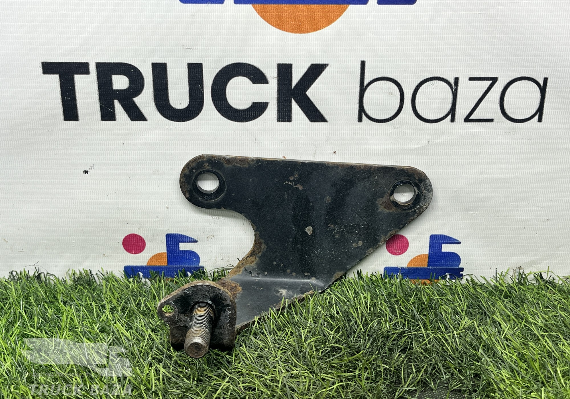 A9314300910 Кронштейн осушителя для Mercedes-Benz Actros MP3 (с 2008)