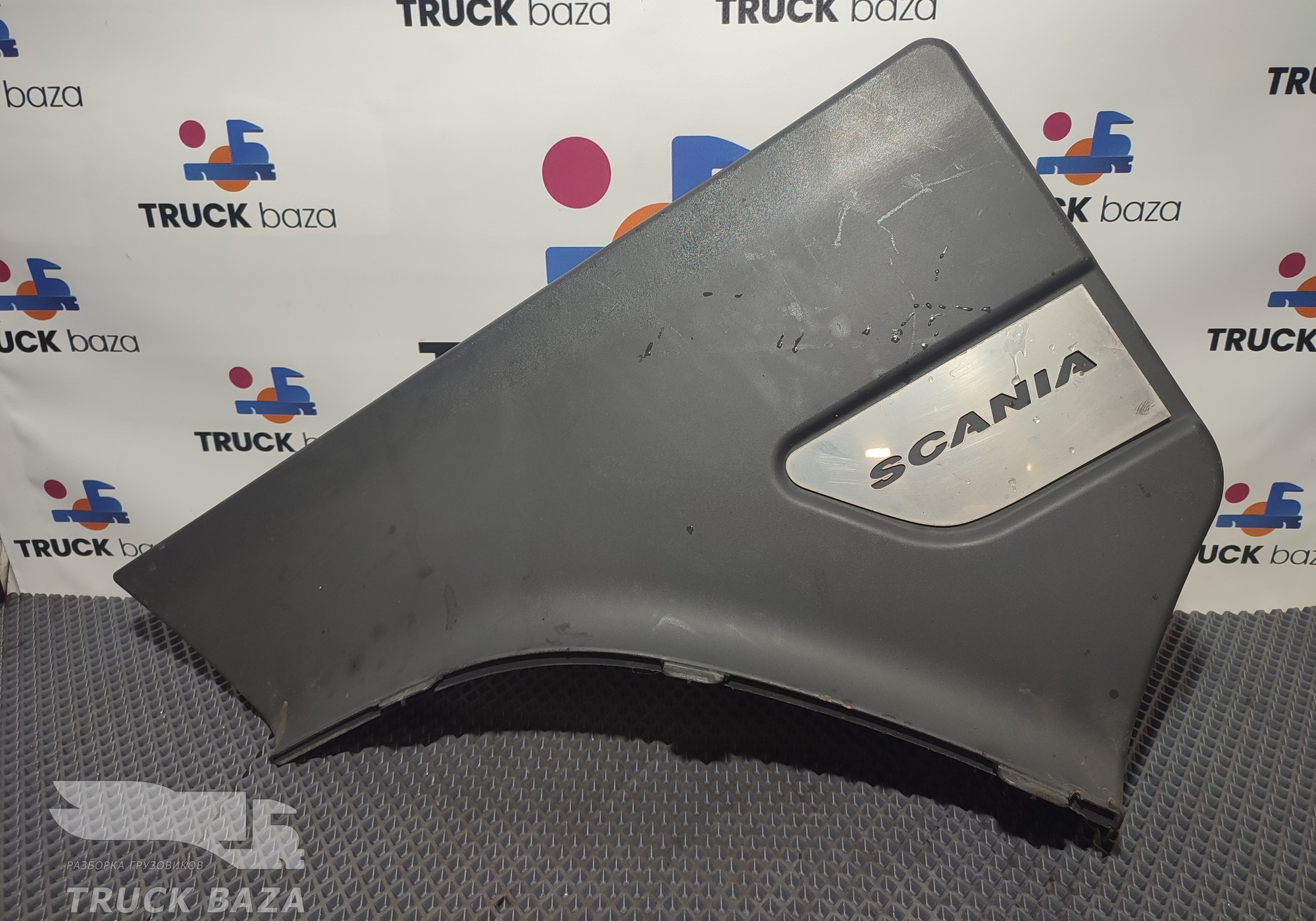 1431933 Накладка на крыло левая