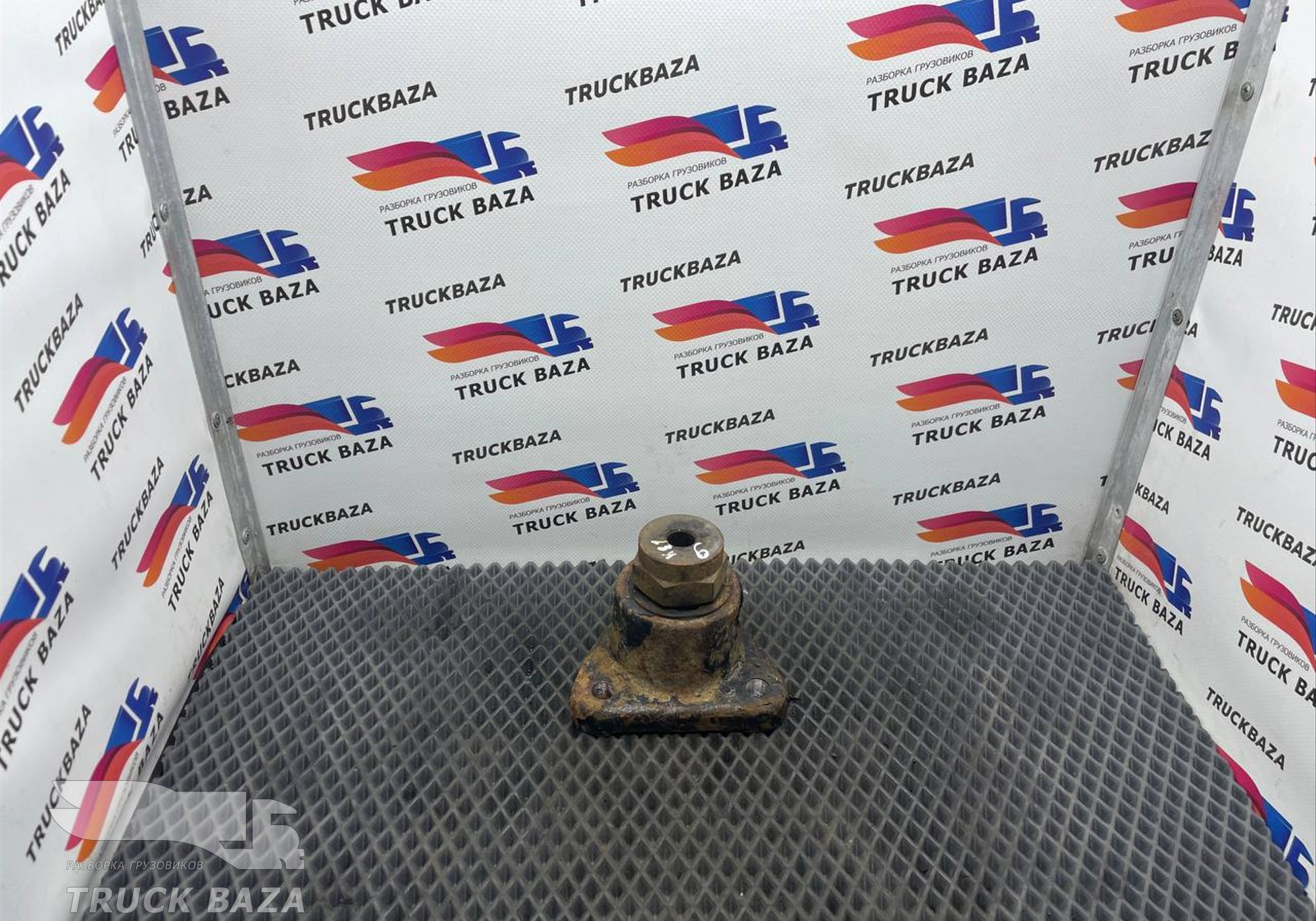 549013704001 Кронштейн ящика АКБ для КАМАЗ 54901