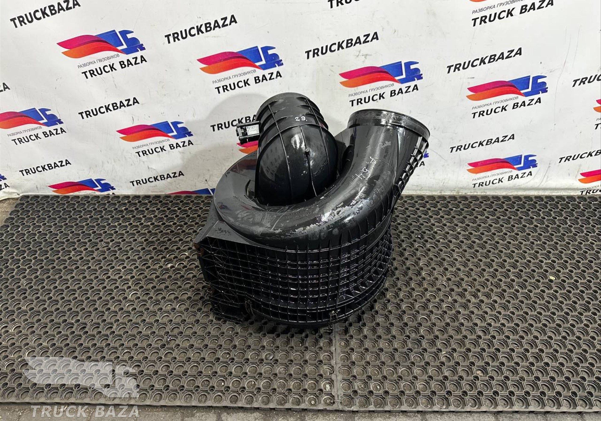 0180946302 Корпус воздушного фильтра для Mercedes-Benz Actros MP3 (с 2008)