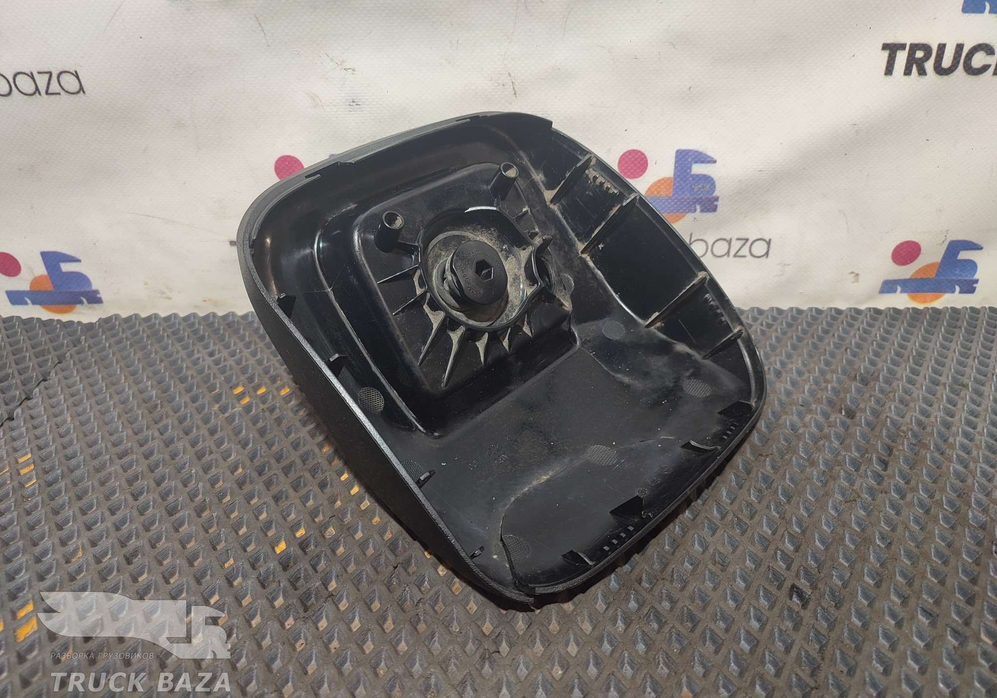 0008101679 Корпус малого зеркала левого