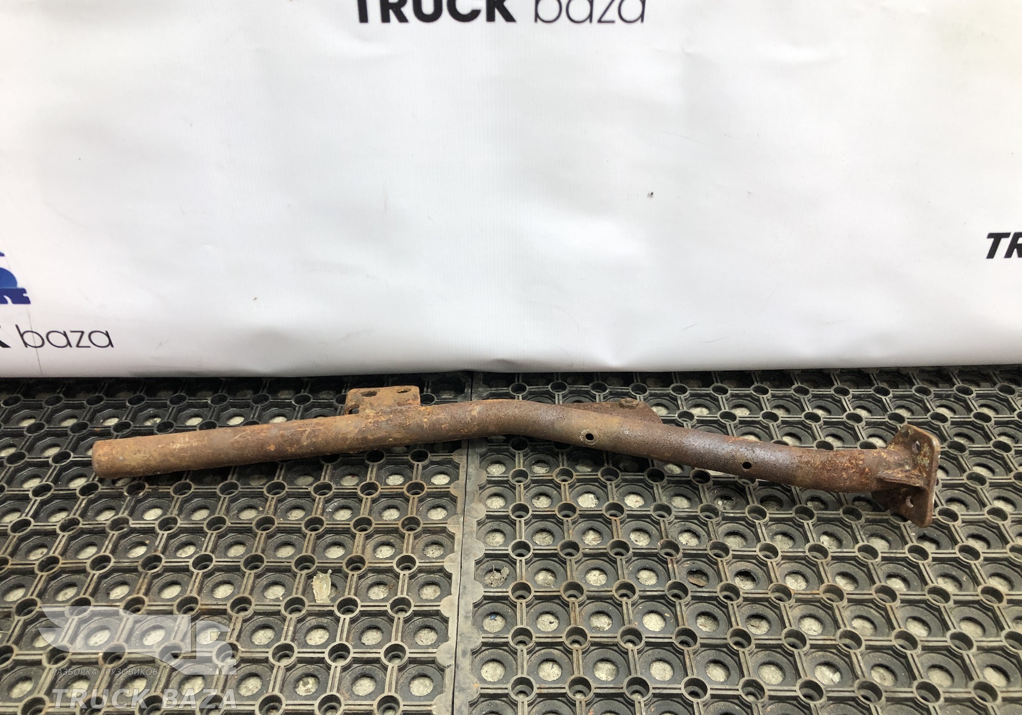 5490840532110 Кронштейн корпуса подножек левого для КАМАЗ 5490 (с 2013)