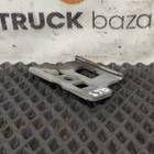 82250927 Кронштейн замка решетки капота для Renault T (с 2013)