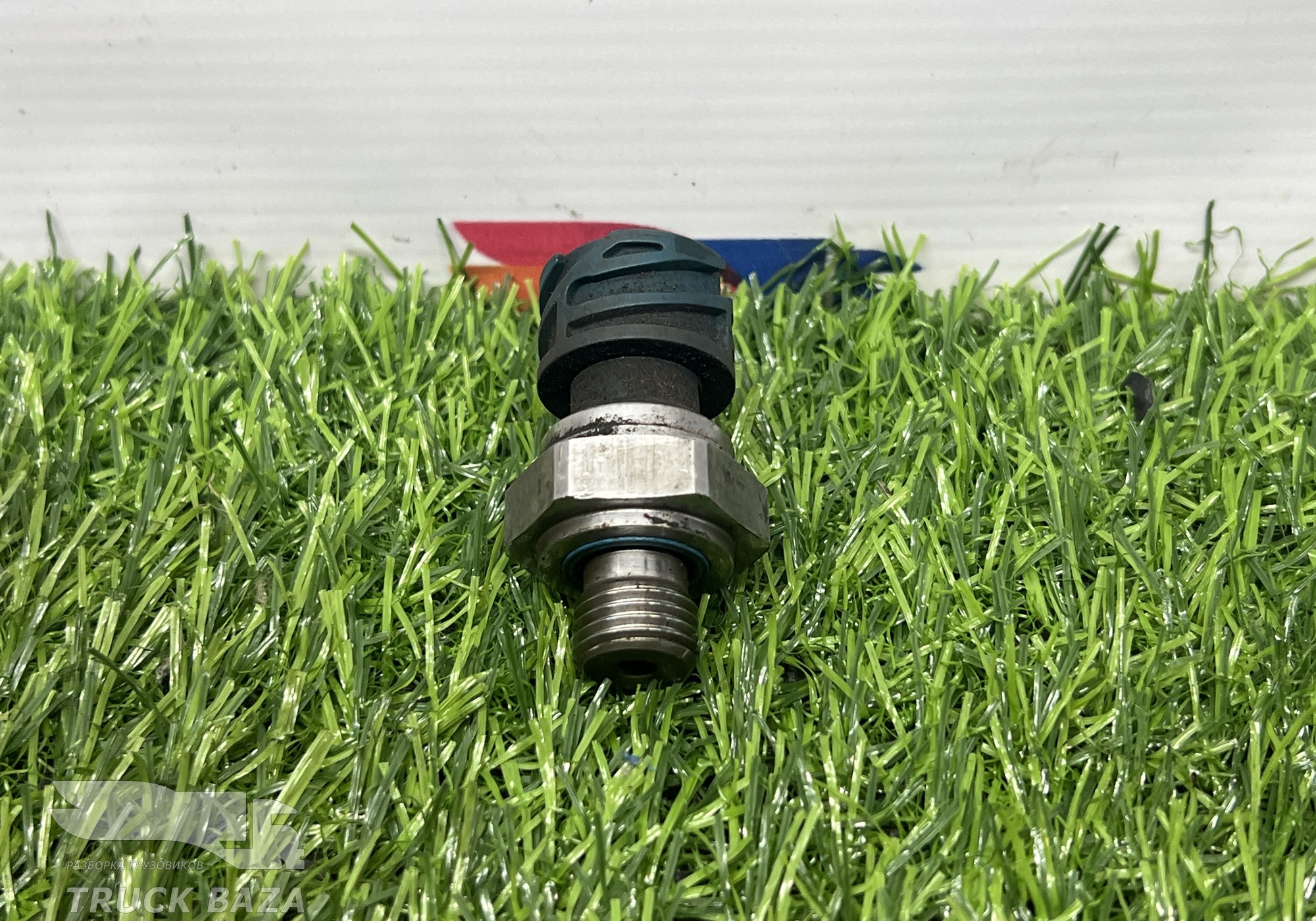 1826277 Датчик давления топлива для Daf