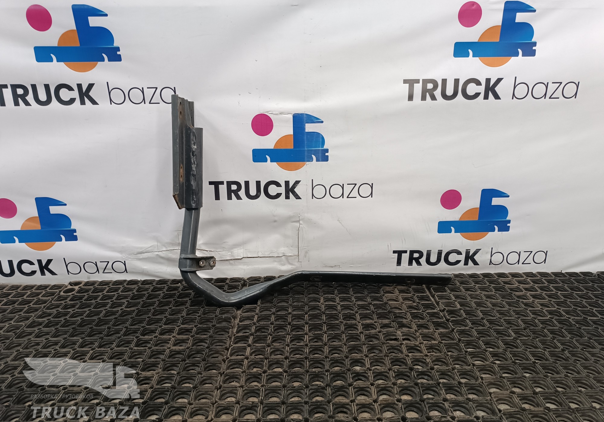 41272556 Кронштейн крыла переднего левого для Iveco Stralis
