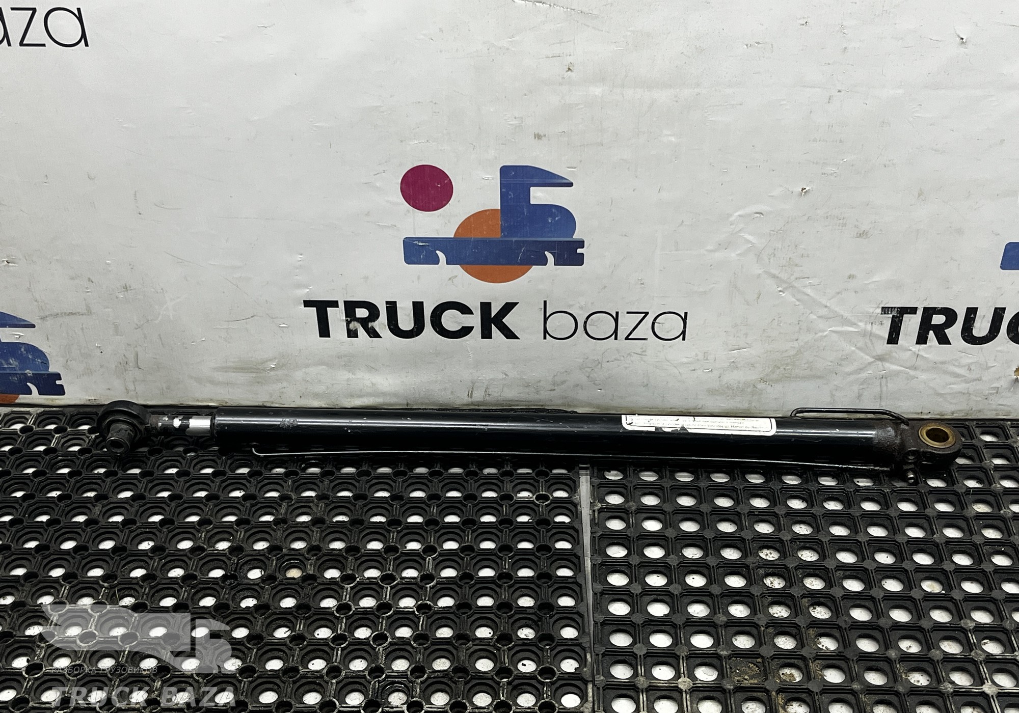 81978110008 Цилиндр подъема кабины для Man TGX I (с 2007)