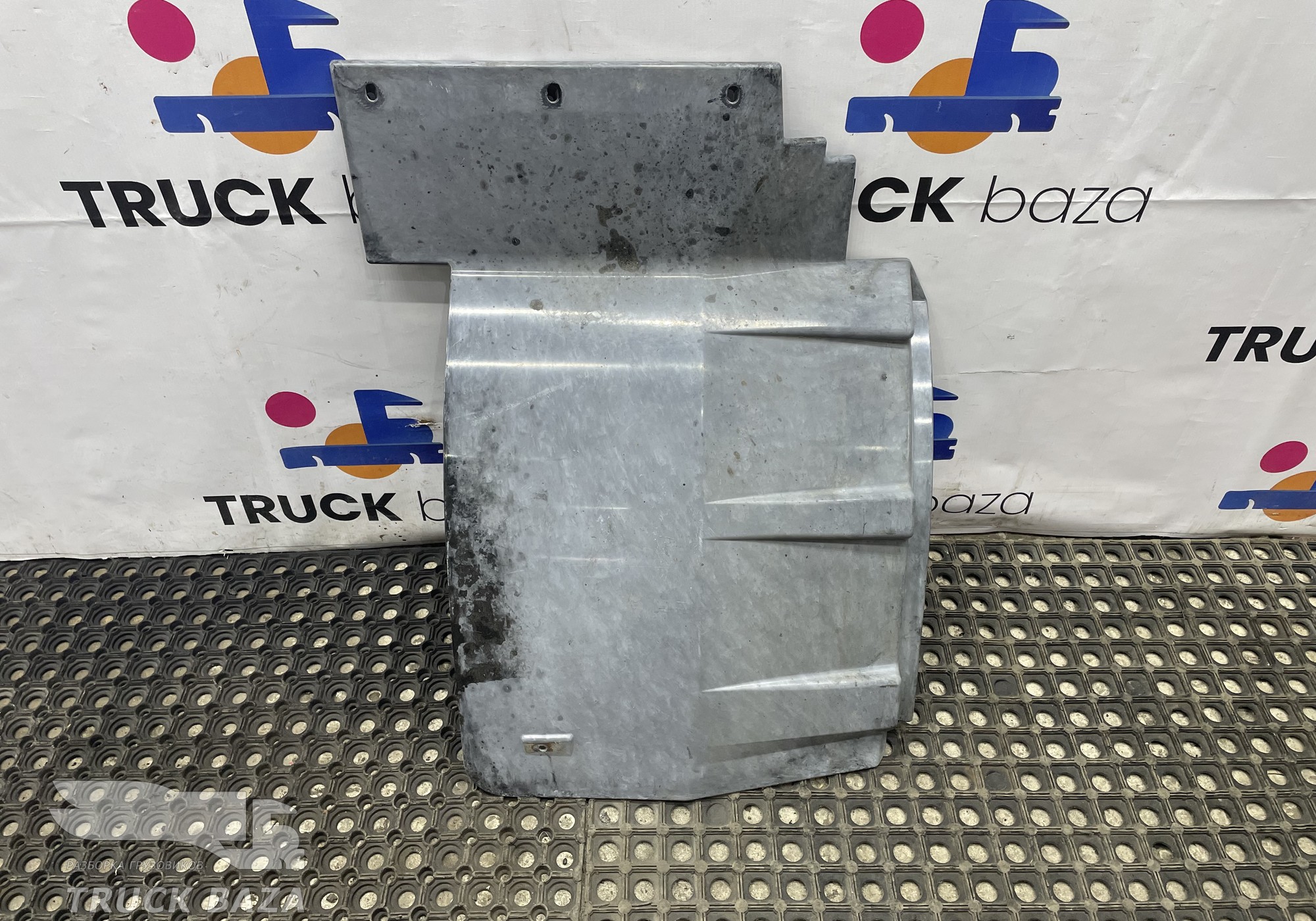 1796248 Подкрылок передний левый для Daf XF105 (с 2005)