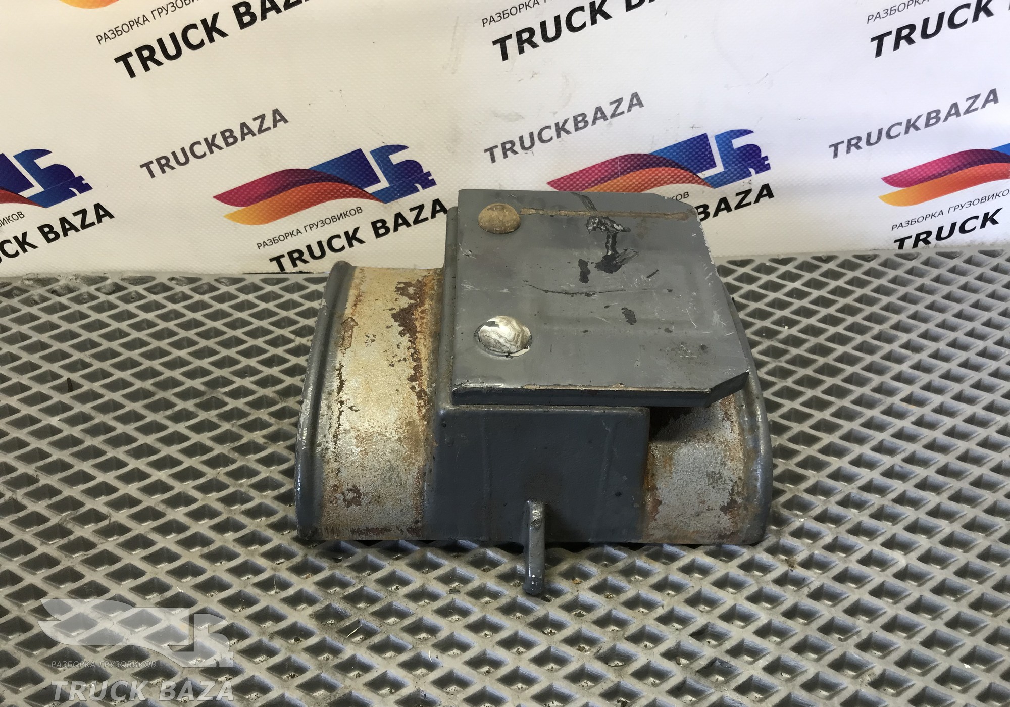 0961983 Проставка задней рессоры для Daf CF