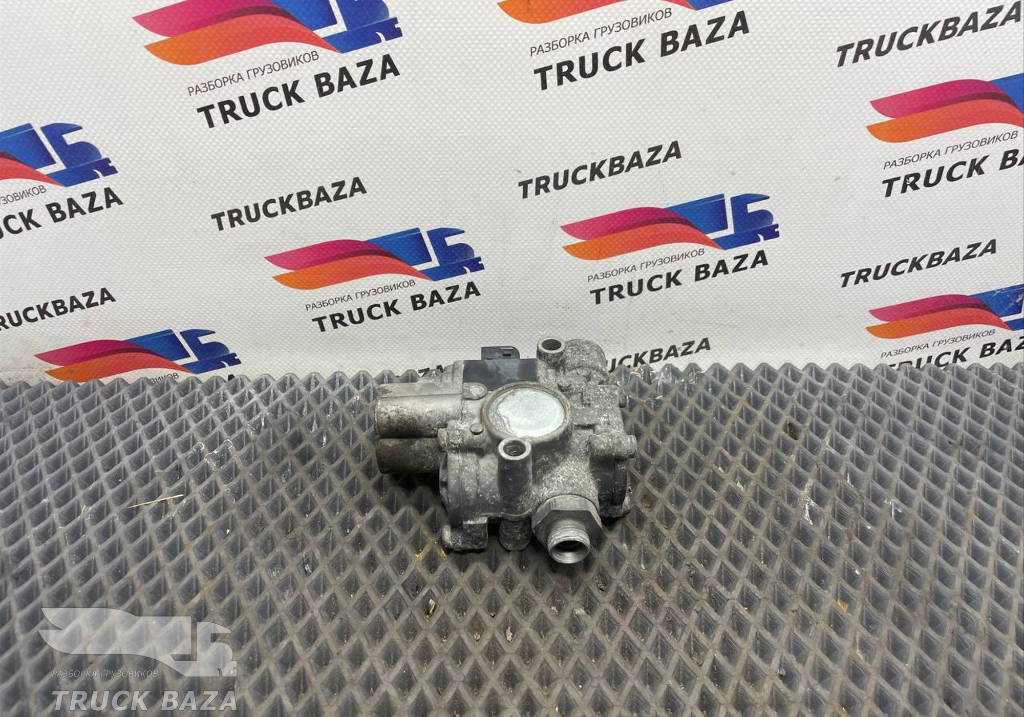 1808335 кран ABS для Daf XF106 (с 2012)