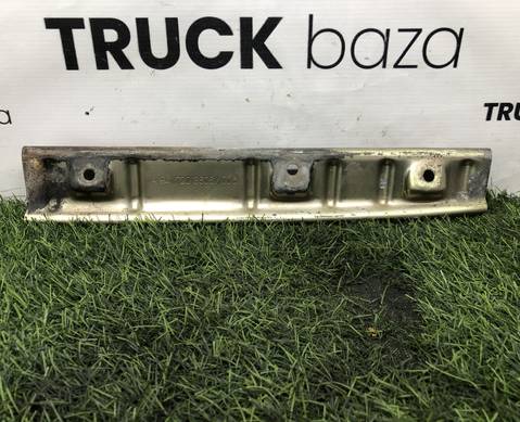 A9417203606 Кронштейн продолжения двери правой для Mercedes-Benz Actros MP2 (с 2002 по 2008)