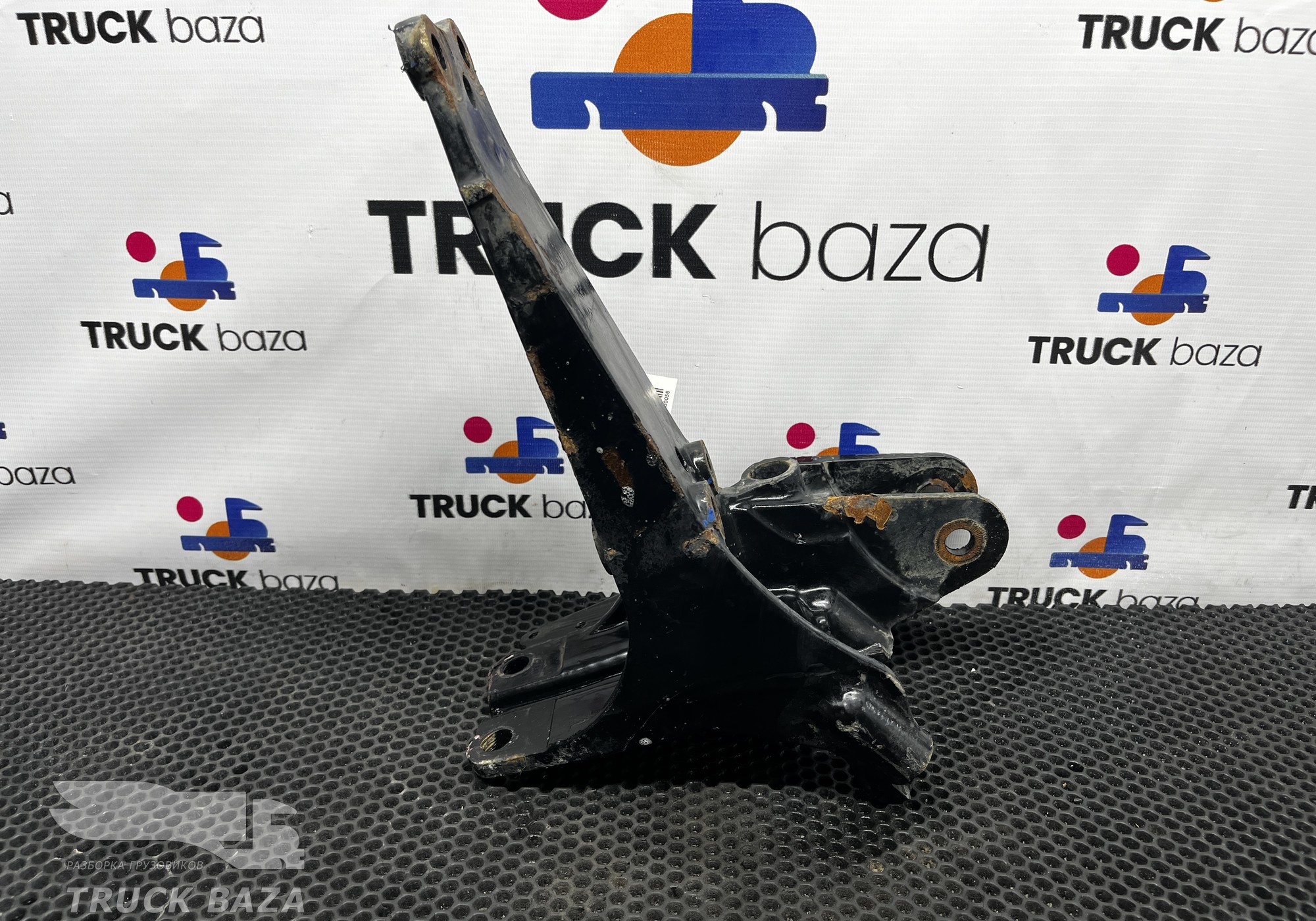 810W417200148 Кронштейн амортизатора кабины правый для Sinotruk Sitrak C7H