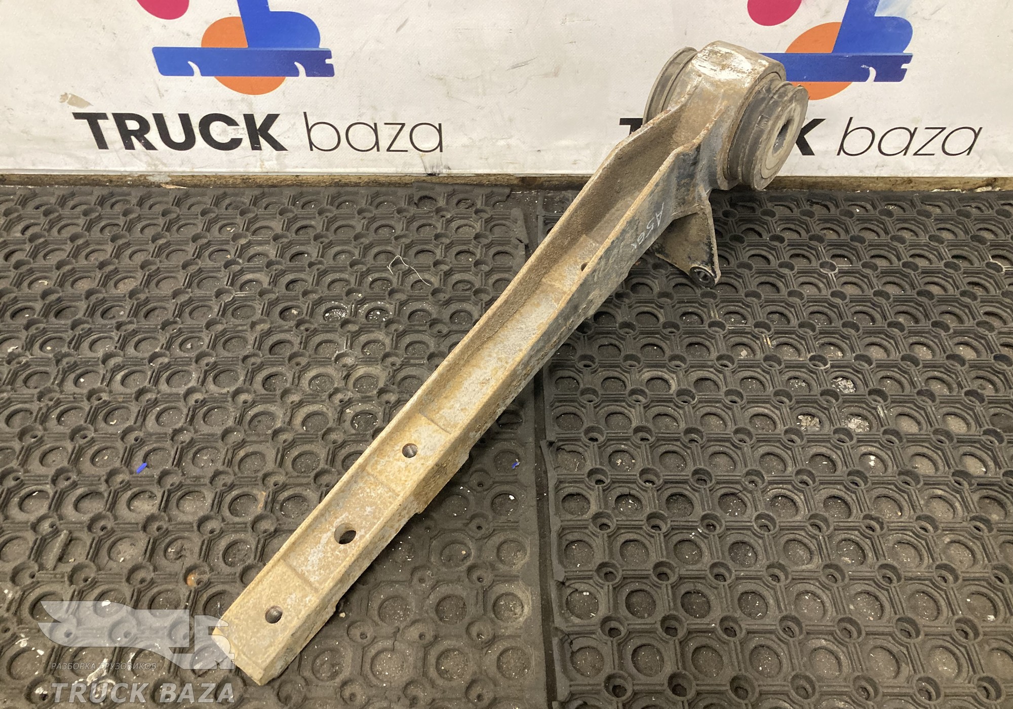 A9408915220 Кронштейн кабины передний правый для Mercedes-Benz Axor