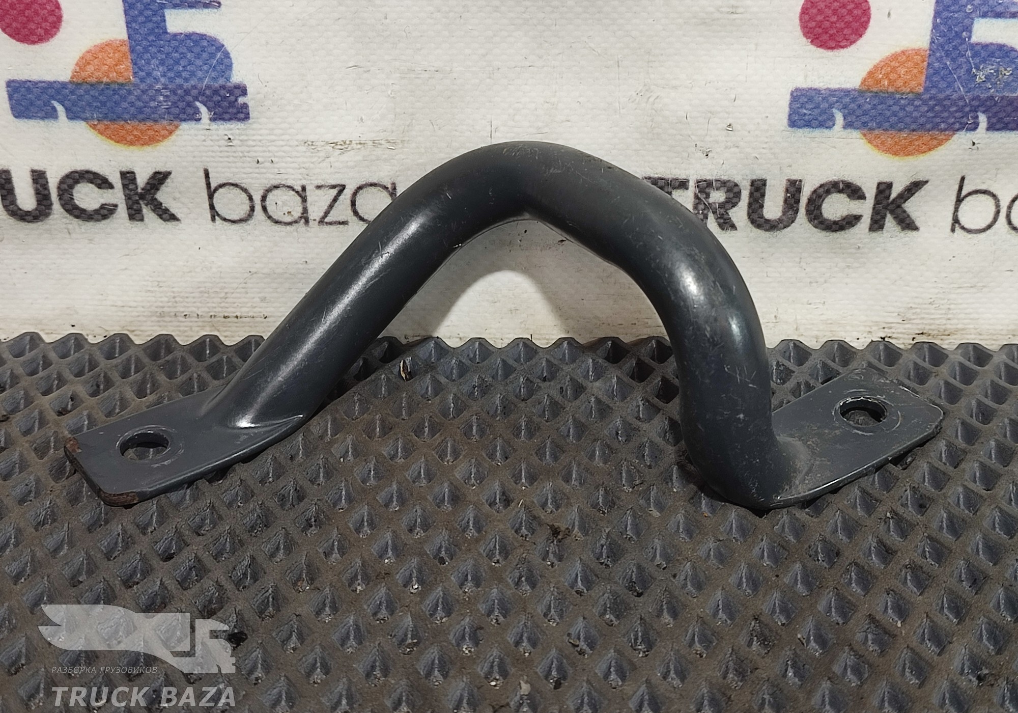 81621580038 Кронштейн спальника нижний правый