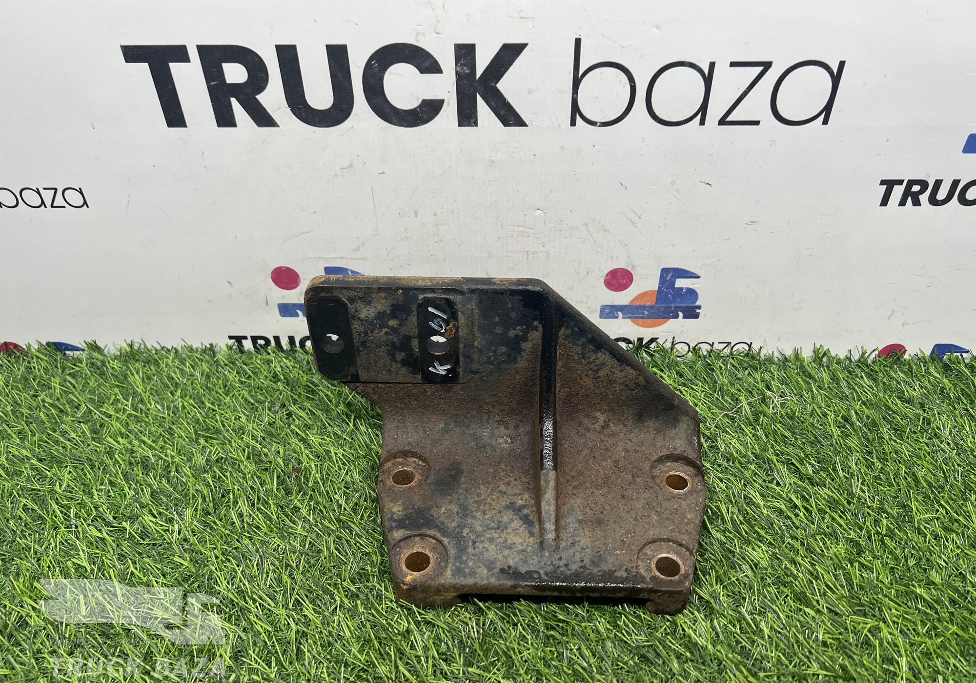 5490100101205 Кронштейн подушки двигателя правый для КАМАЗ 5490 (с 2013)