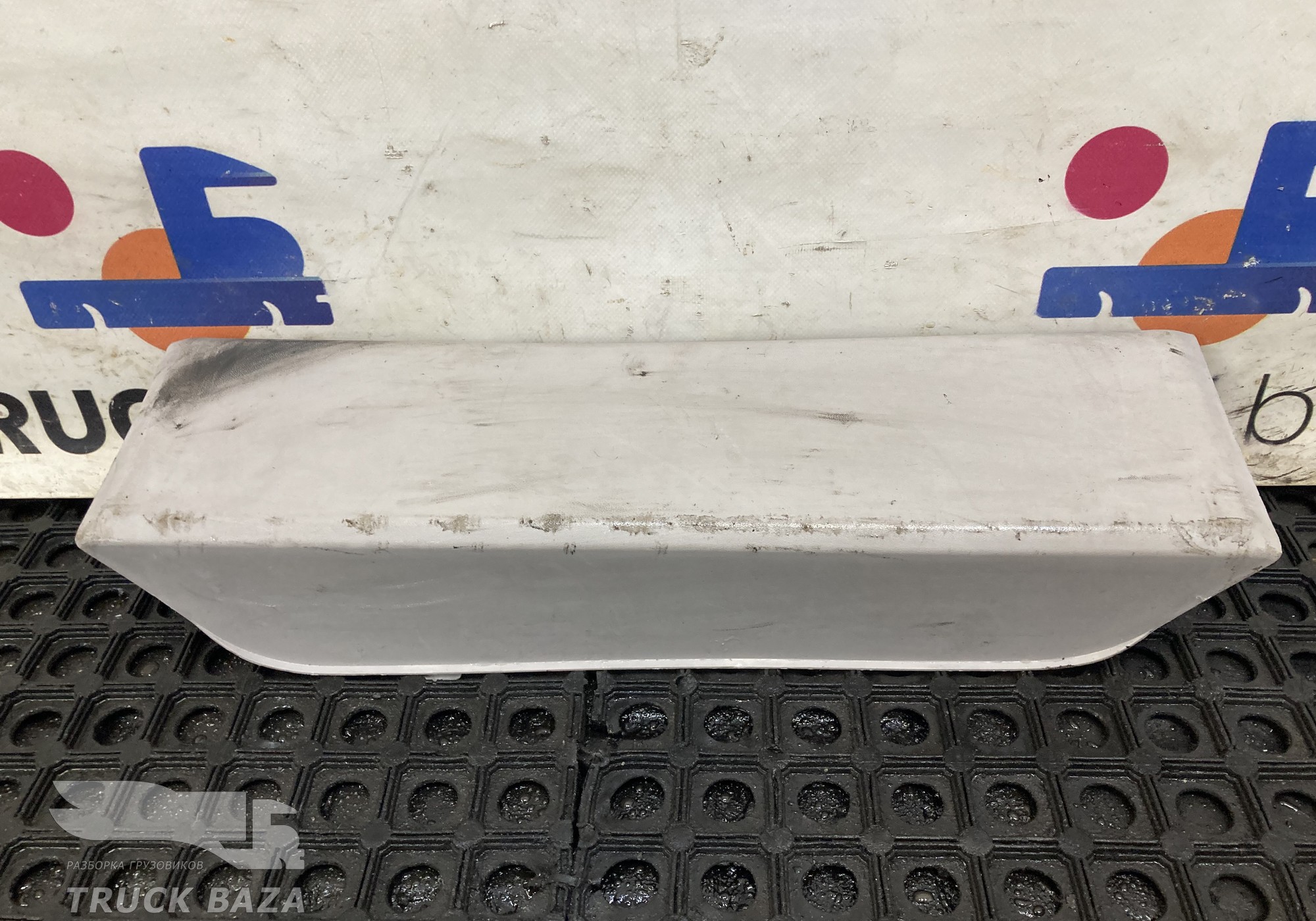 549015409014 Вещевая полка салона правая для КАМАЗ 54901