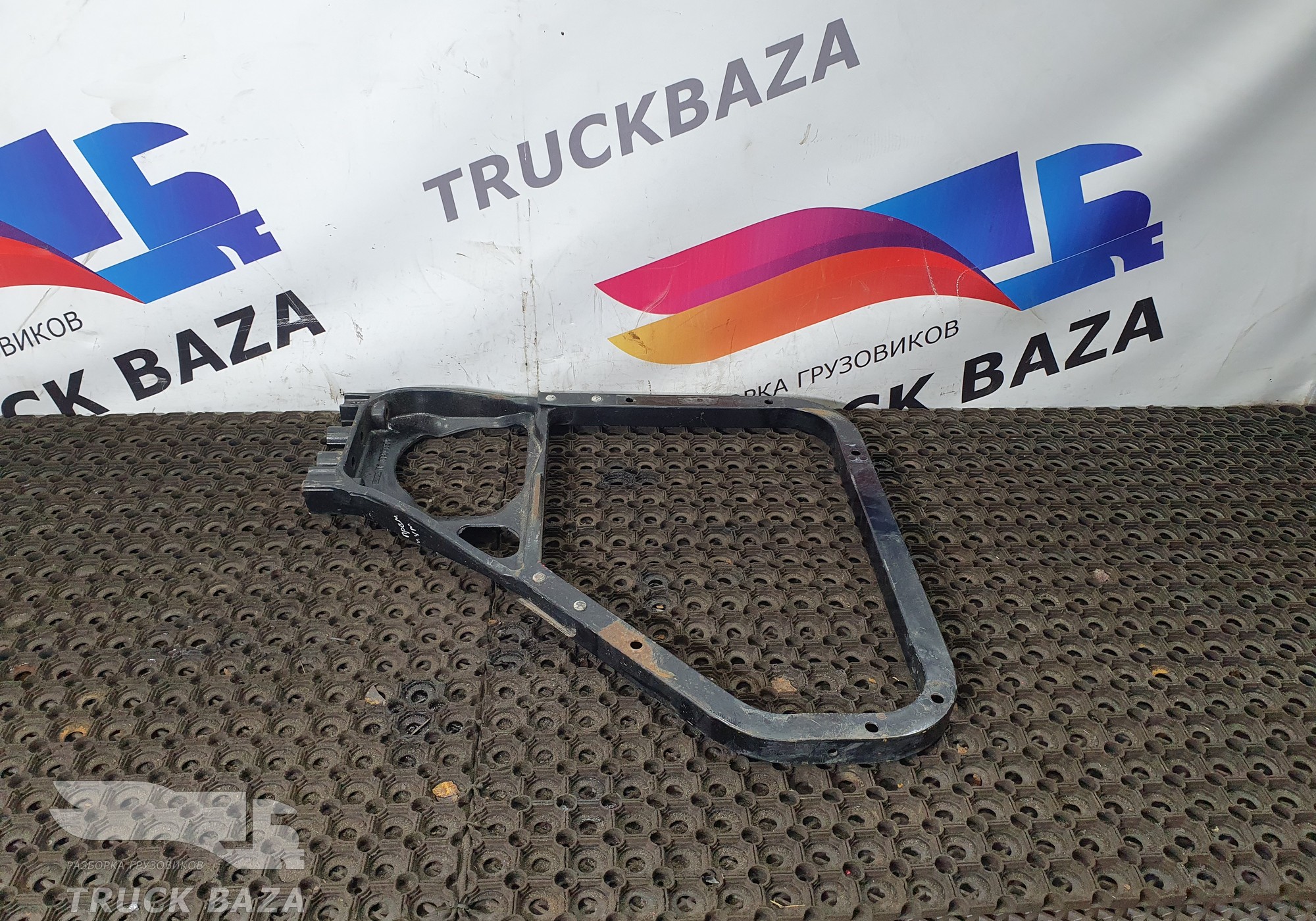 20584446 Кронштейн бака AdBlue для Volvo FM I (с 1998 по 2001)
