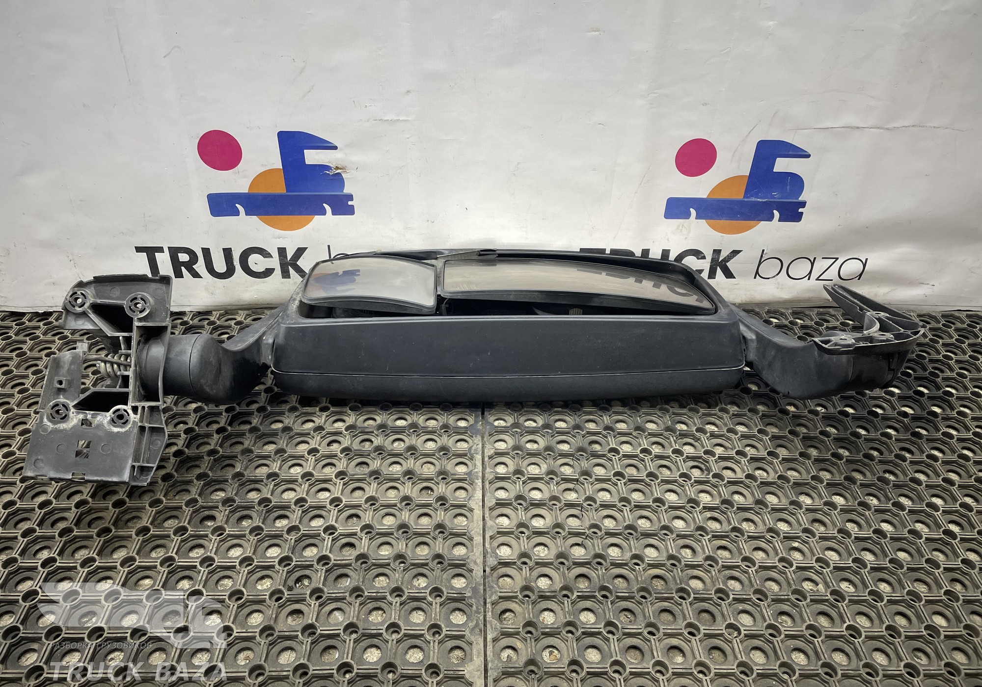 81637306533 Зеркало заднего вида боковое левое