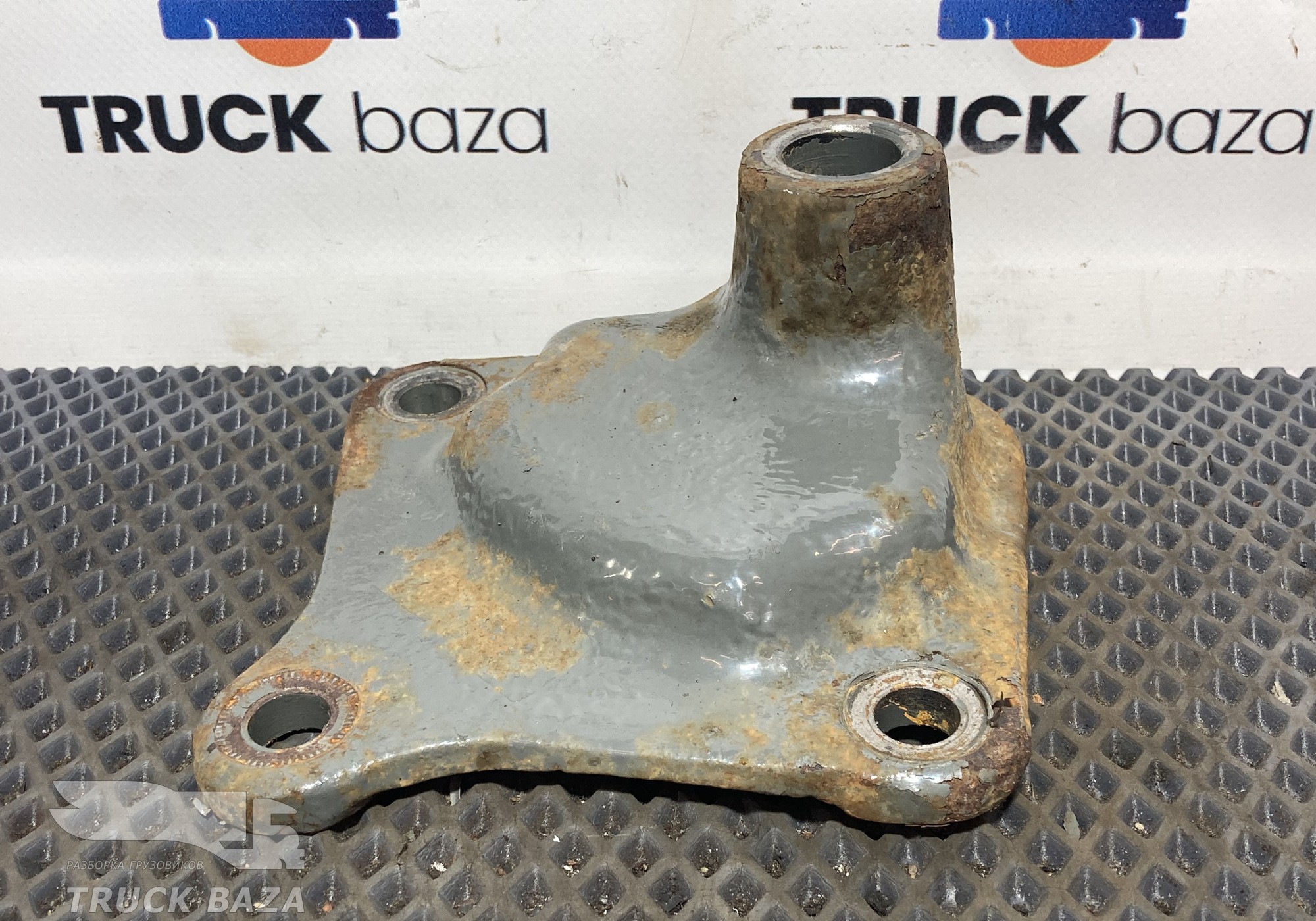 Кронштейн рессоры передней для Sinotruk Sitrak C7H