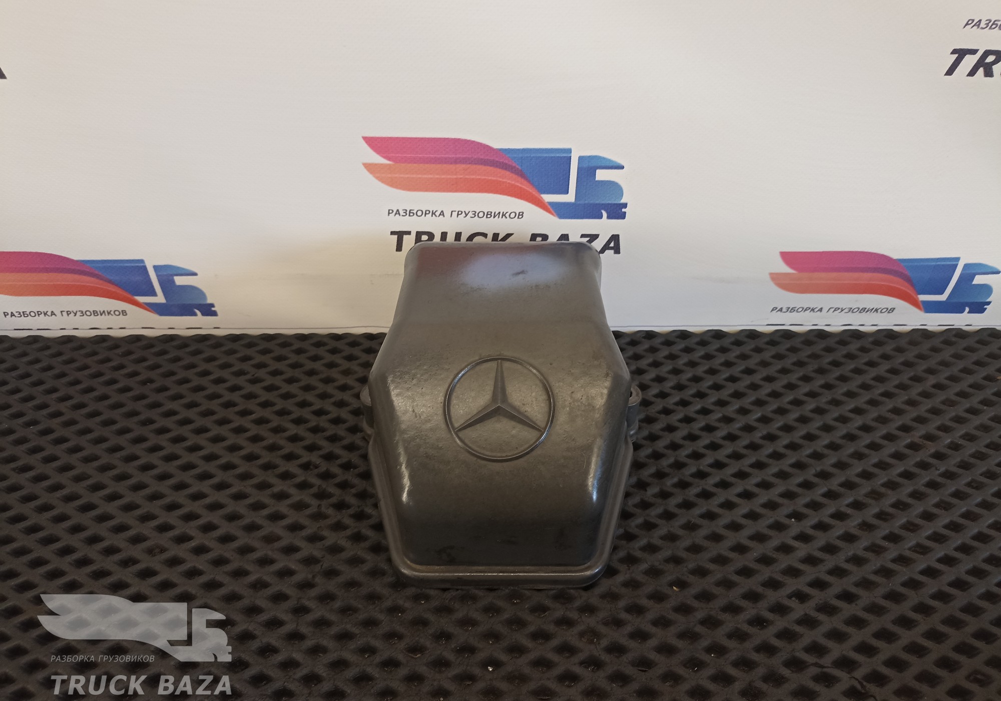 A4570100930 Крышка головки блока цилиндров для Mercedes-Benz