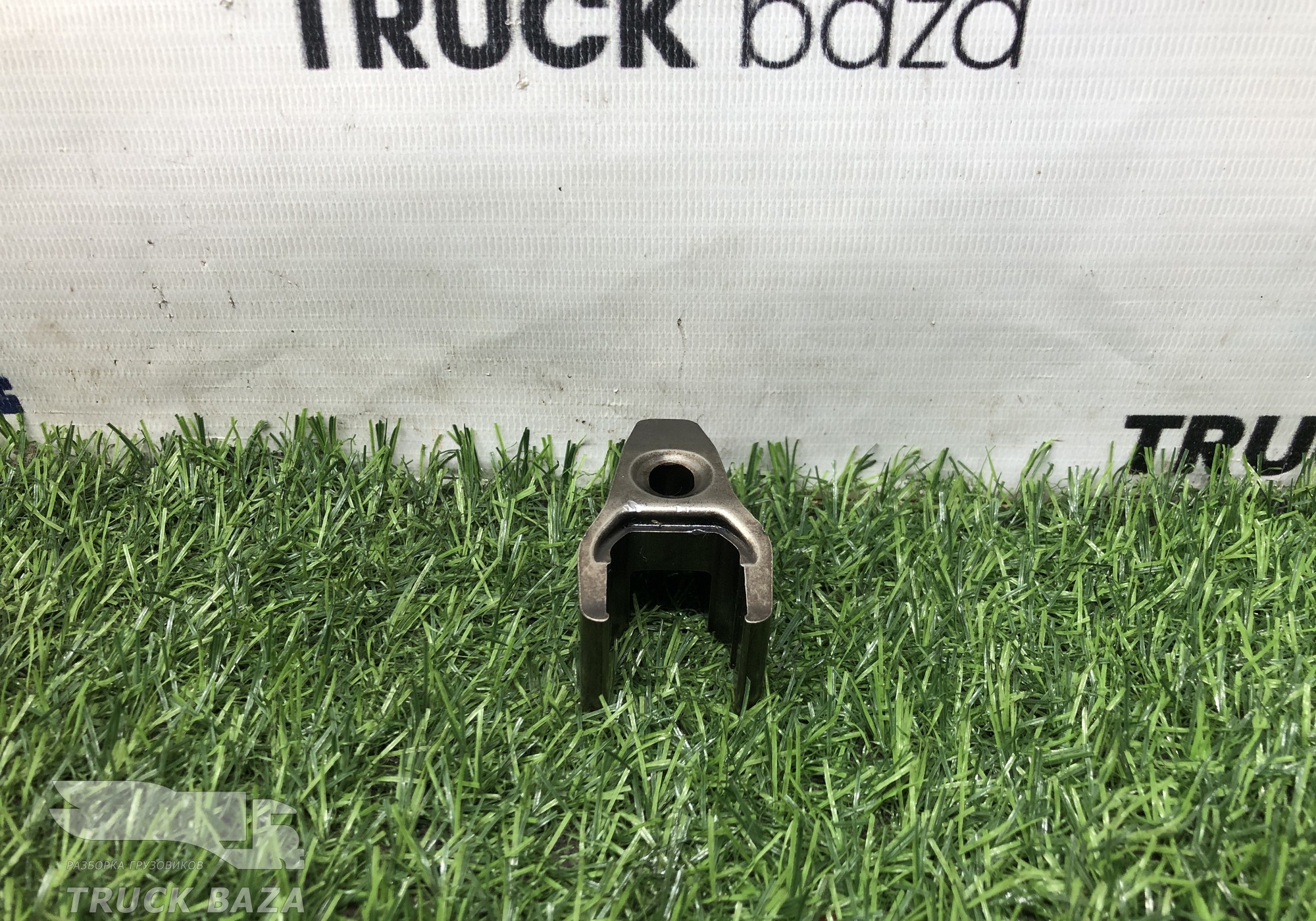 51101040065 Кронштейн форсунки топливной