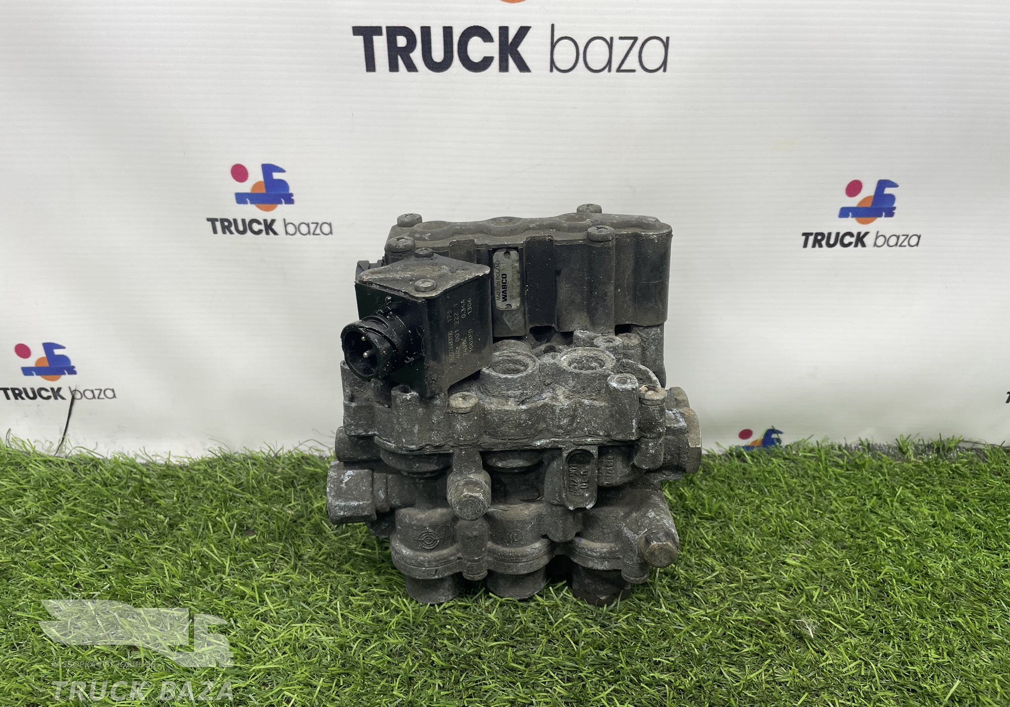 4729000570 Кран уровня пола главный