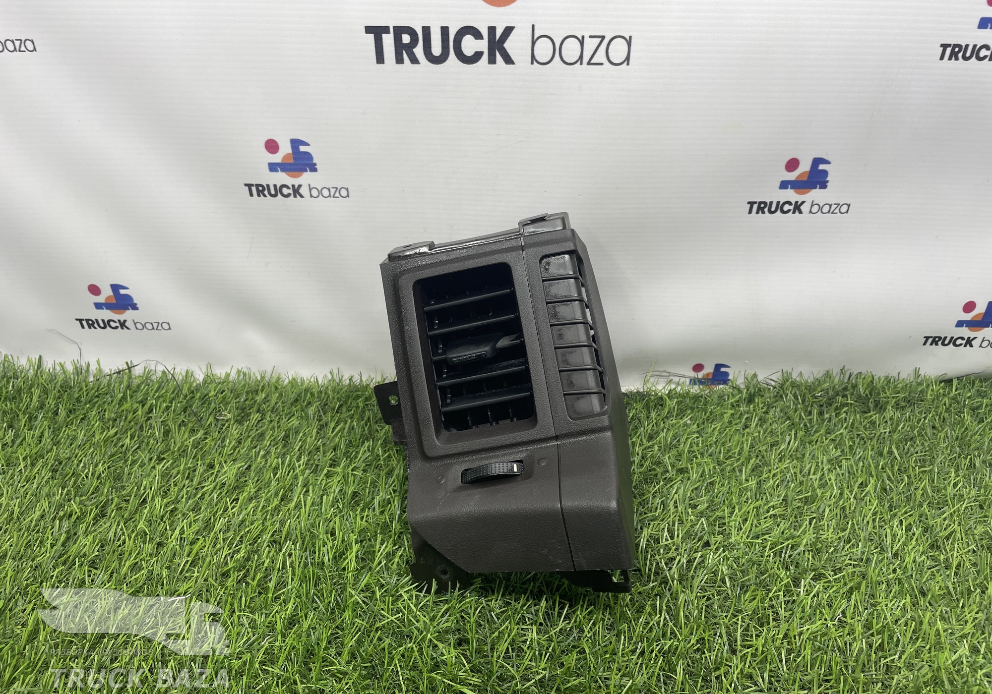 549018103140 Дефлектор воздушный правый для КАМАЗ 54901