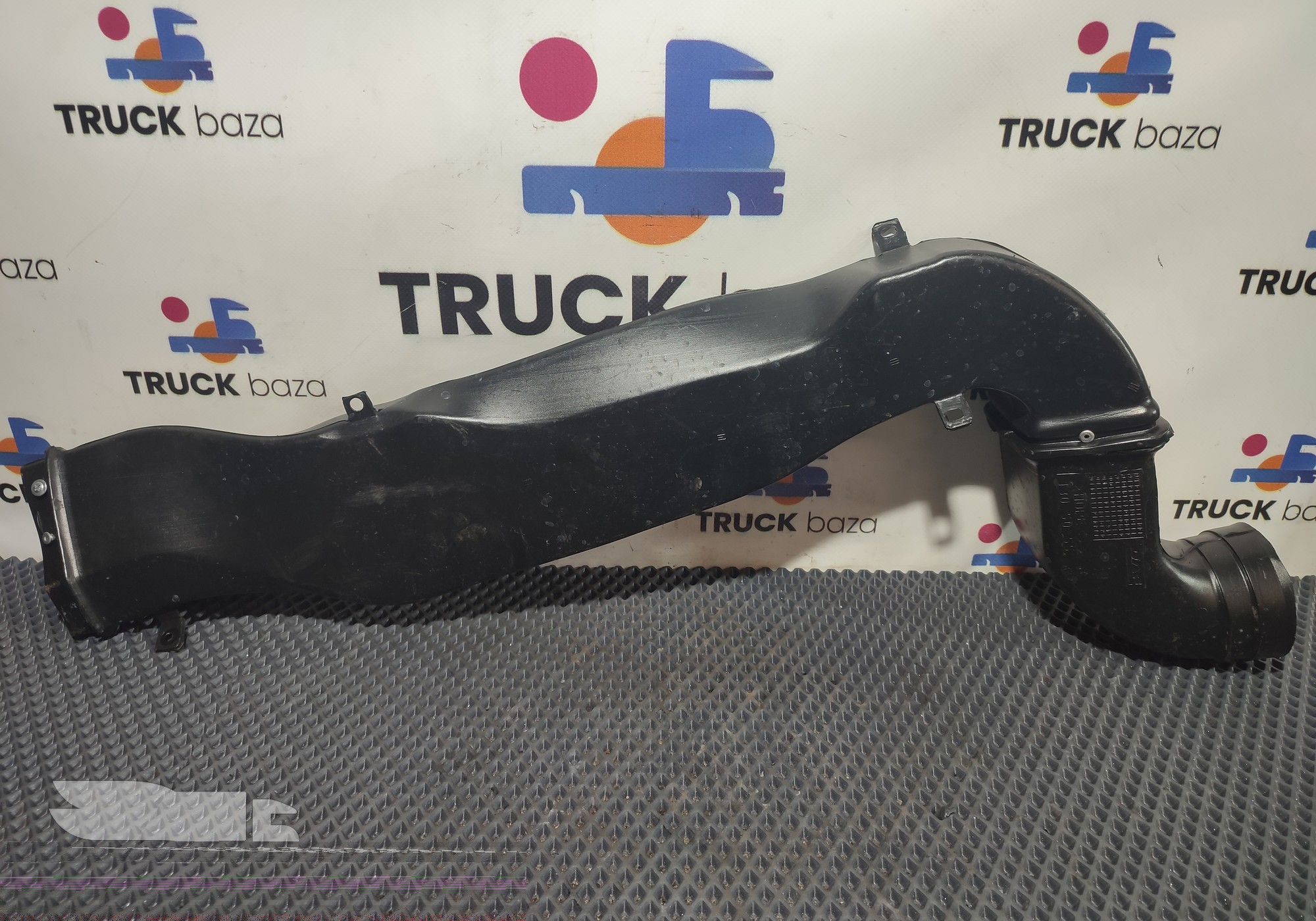 1305057 Воздуховод отопителя для Daf XF105