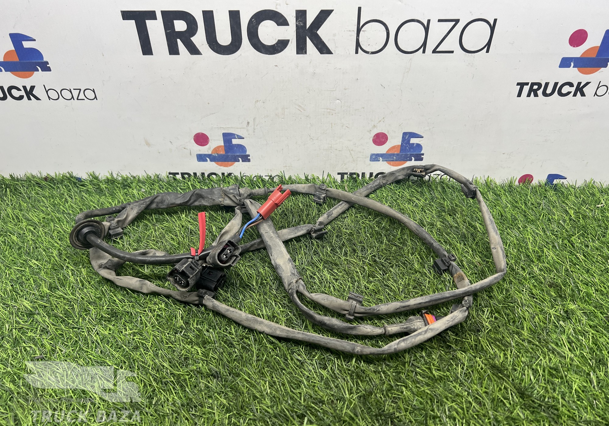 2051636 Проводка габаритных огней для Scania 5-series P (с 2004 по 2016)