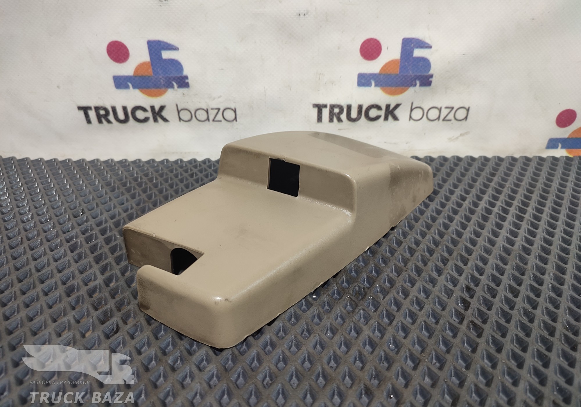 81621580072 Накладка кронштейна спальника для Man TGX II (с 2012)