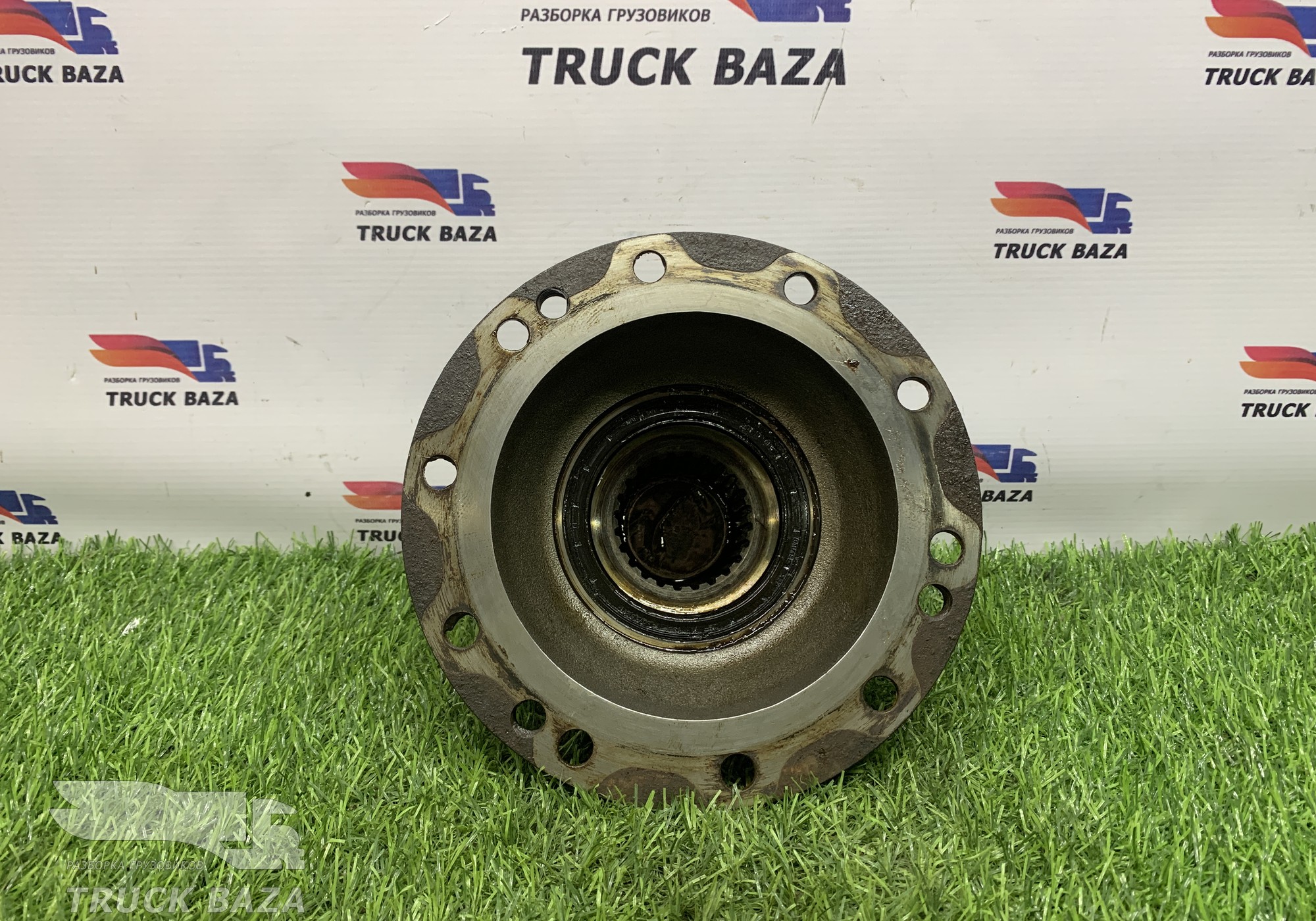 1539231 Крышка ступицы задней