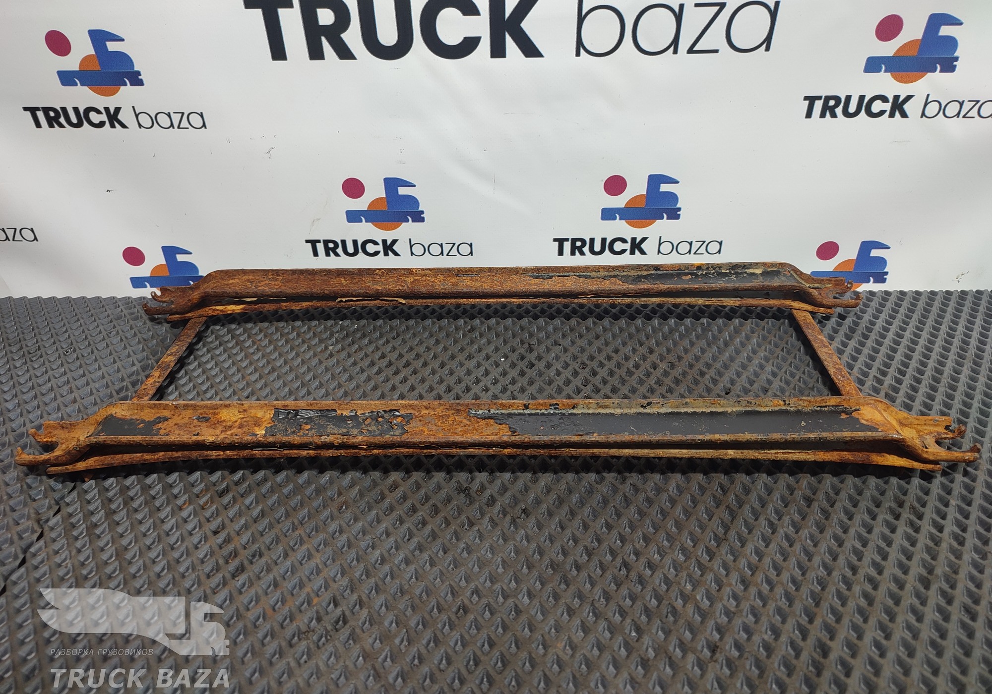 53203703084 Кронштейн ящика АКБ для КАМАЗ 5490 (с 2013)