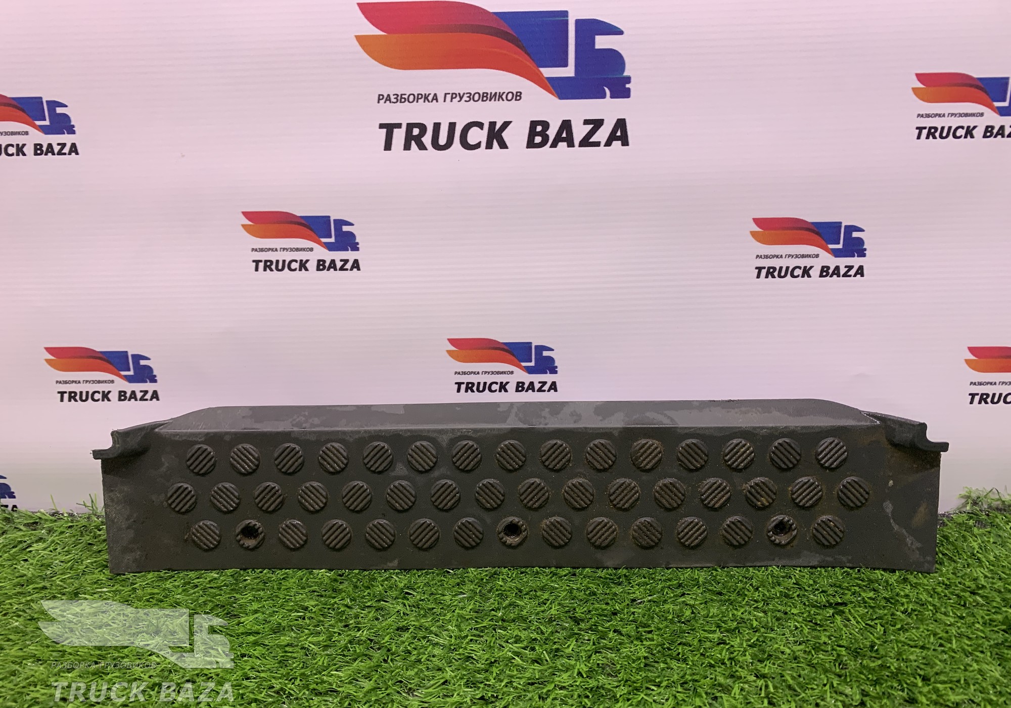 A9736840121 Накладка порога правая