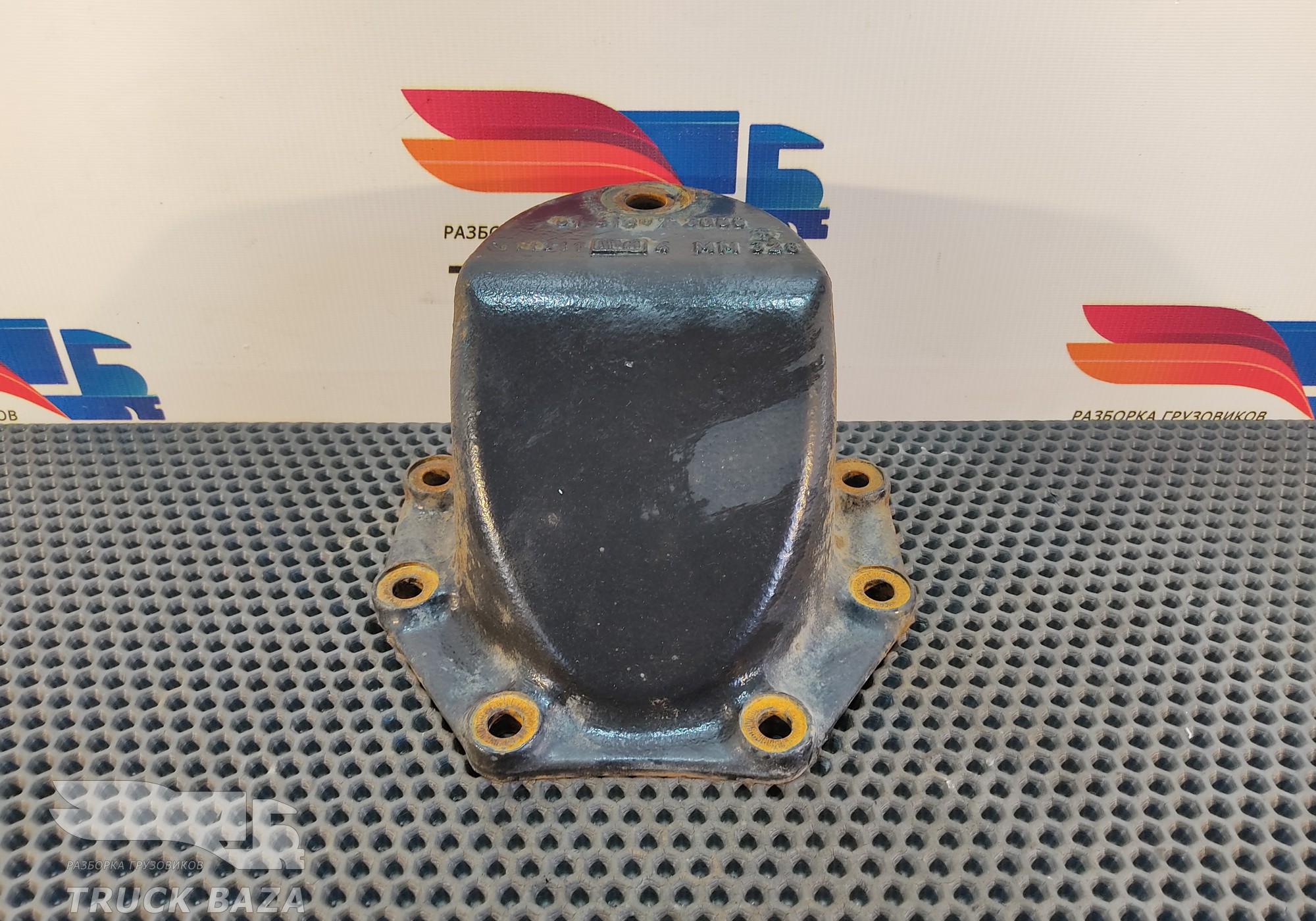 81413073058 Кронштейн рессоры задней