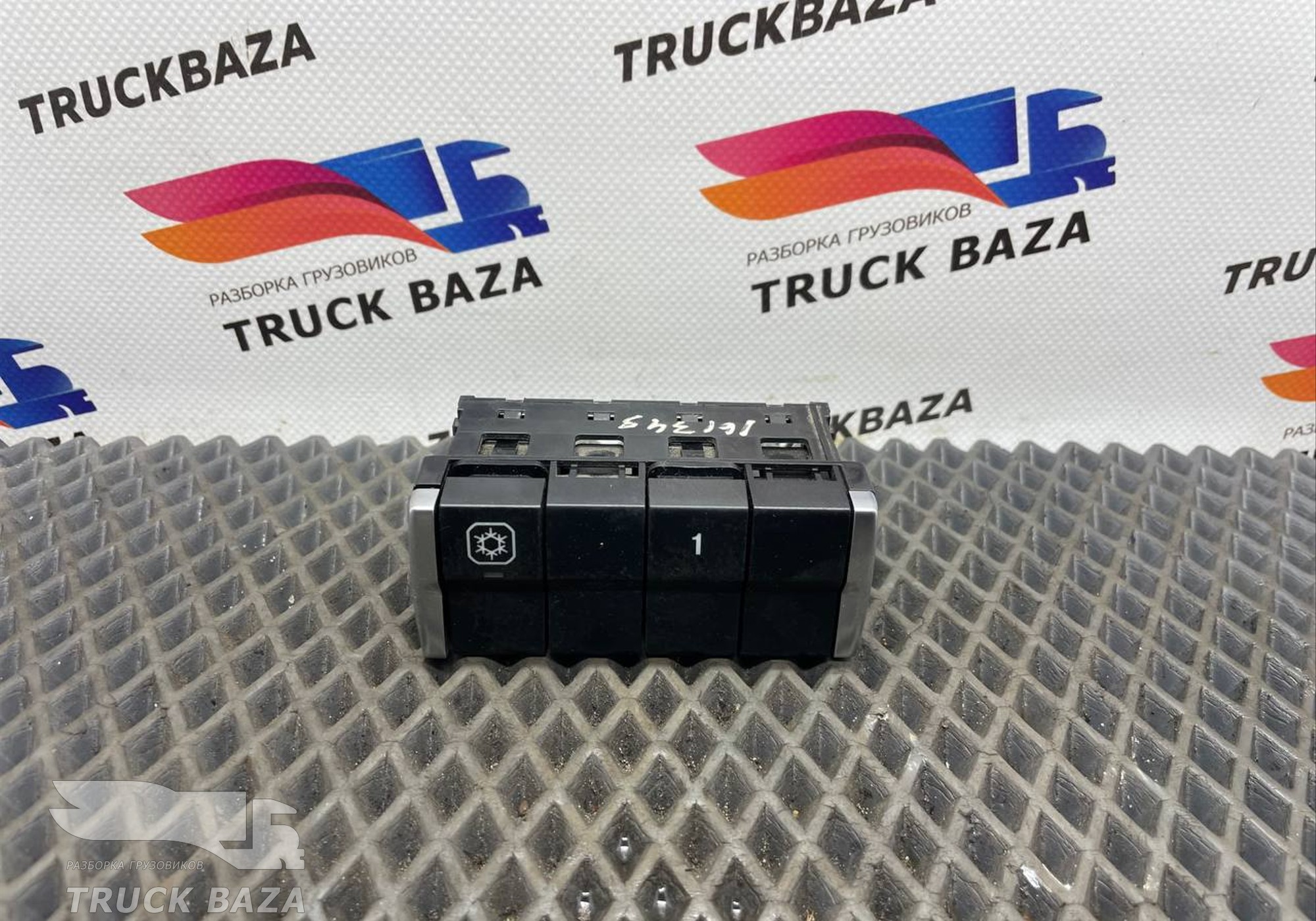 9605400246 Блок кнопок для Mercedes-Benz Actros New Actros MP4 (с 2011)