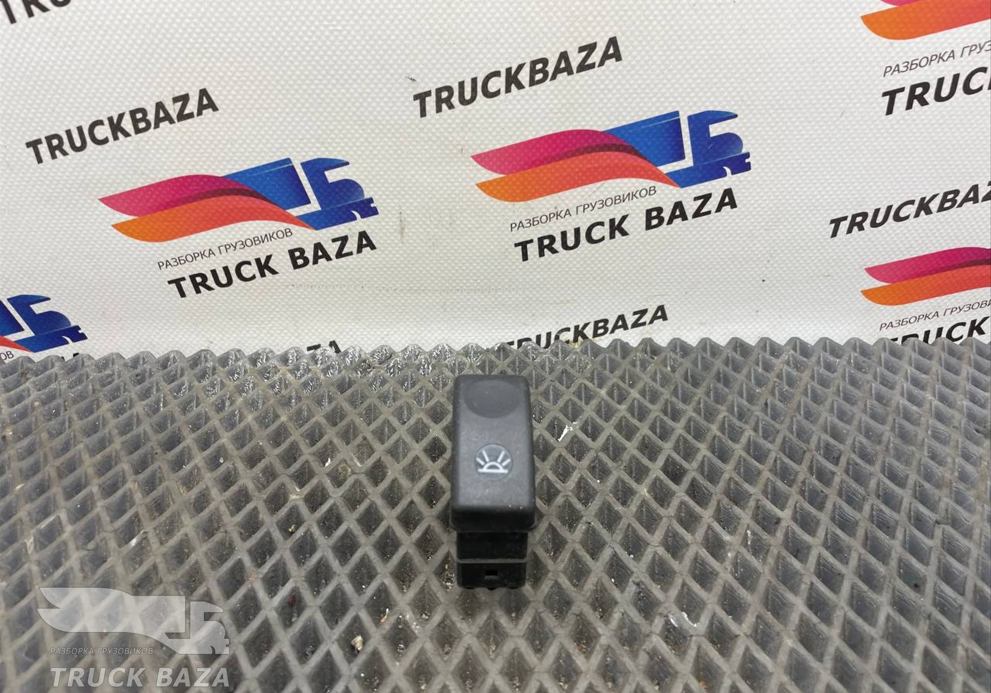 1435592 Кнопка света фар за кабину для Daf XF105 (с 2005)