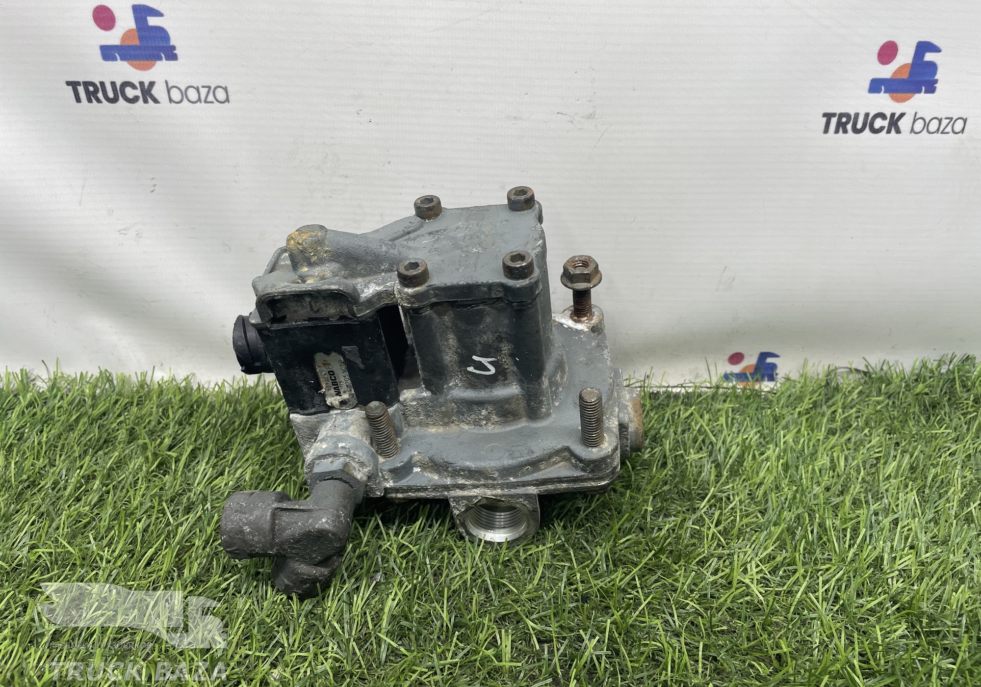 4802051030 Клапан ускорительный