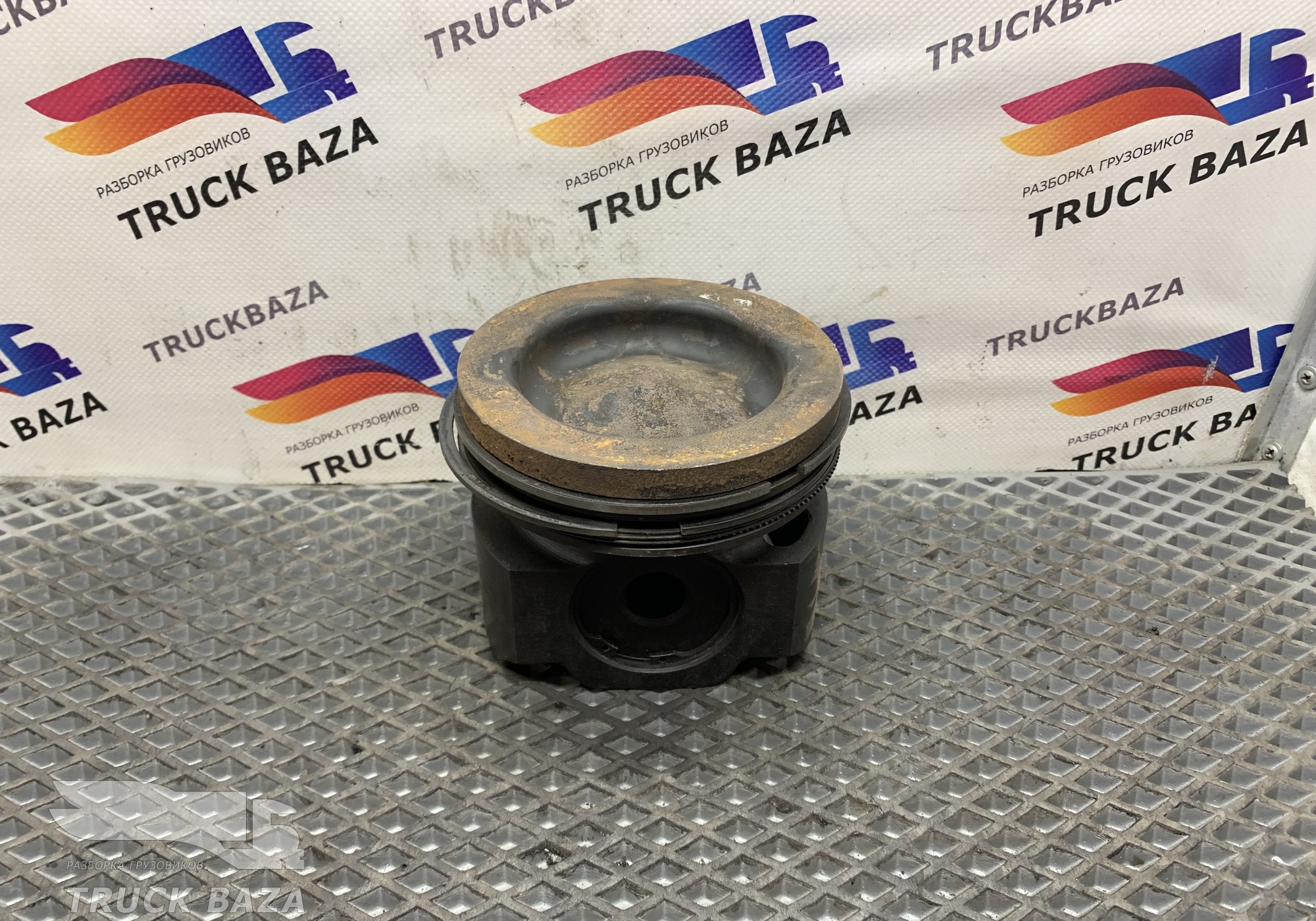 21161901 Поршень ДВС для Renault T