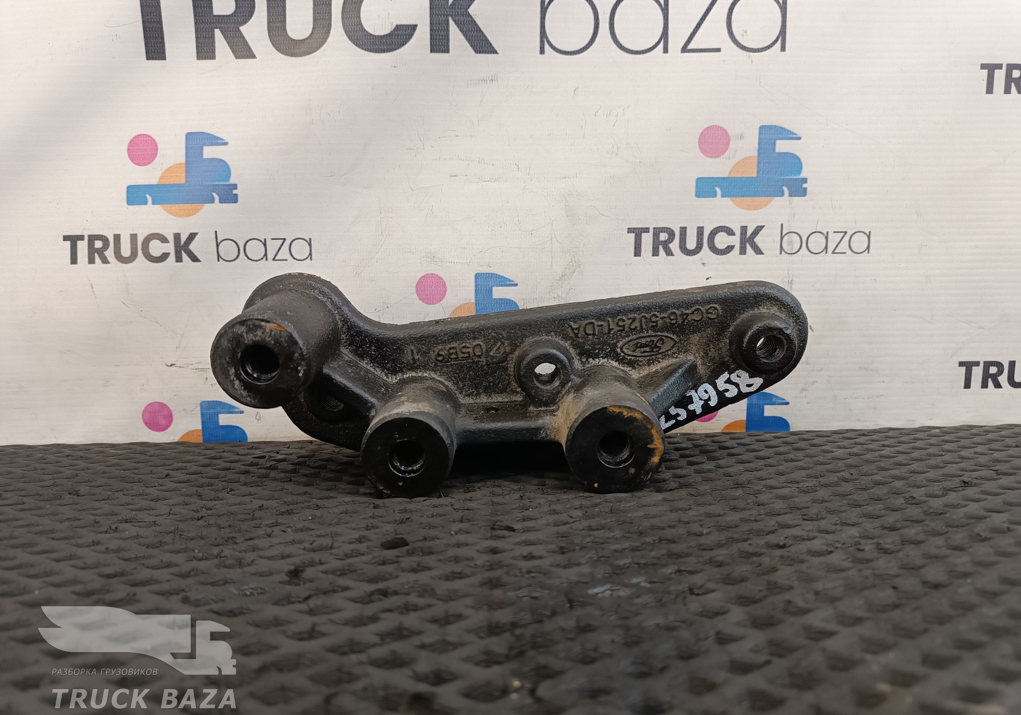 JC465J251DA Кронштейн бака AdBlue для Ford F-MAX (с 2018)