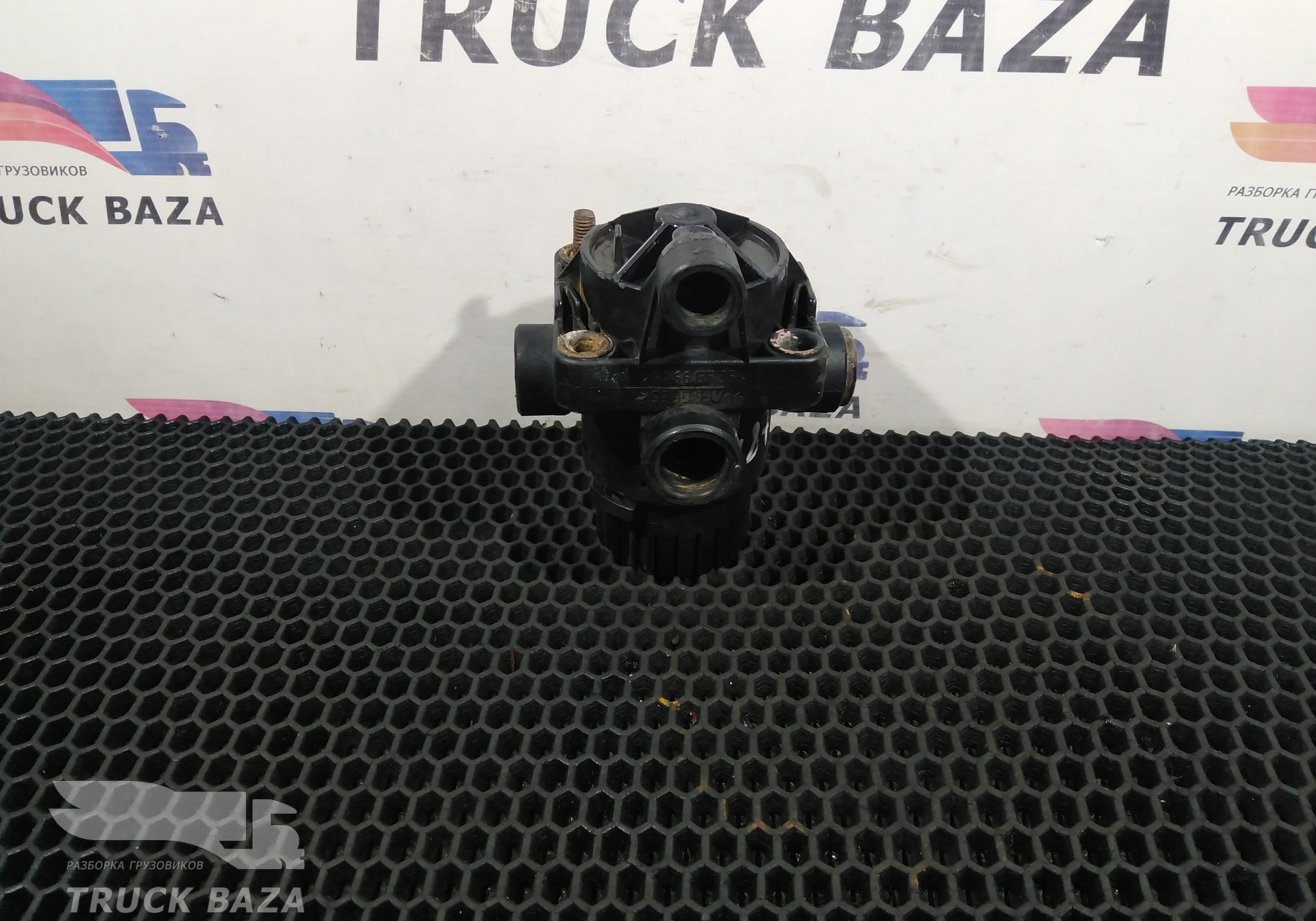 81521166074 Клапан ускорительный для Man TGX II (с 2012)
